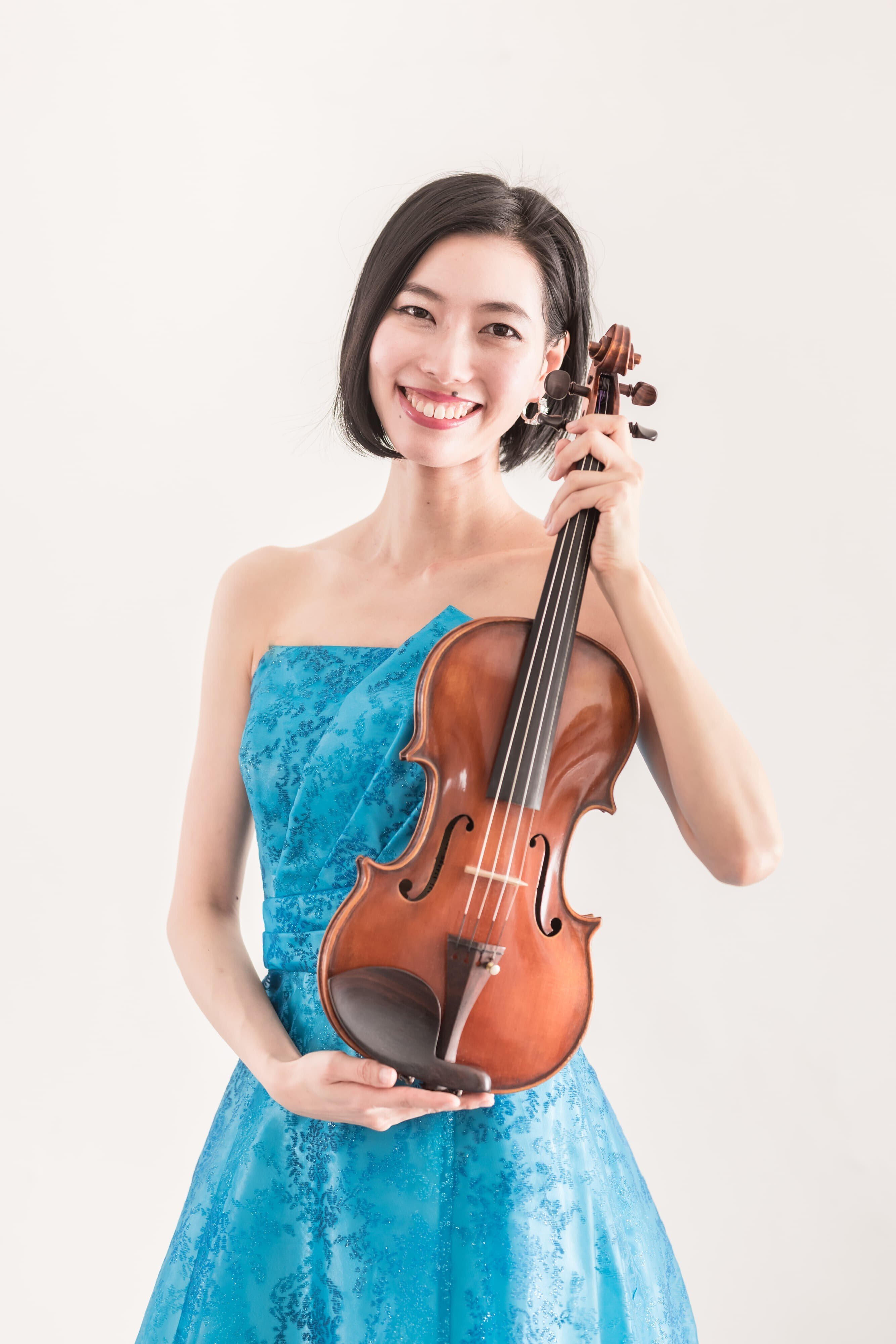 LIVE PAINTING x VIOLIN @GINZA SIX｜TomokoMatsuoka/意志の具象化