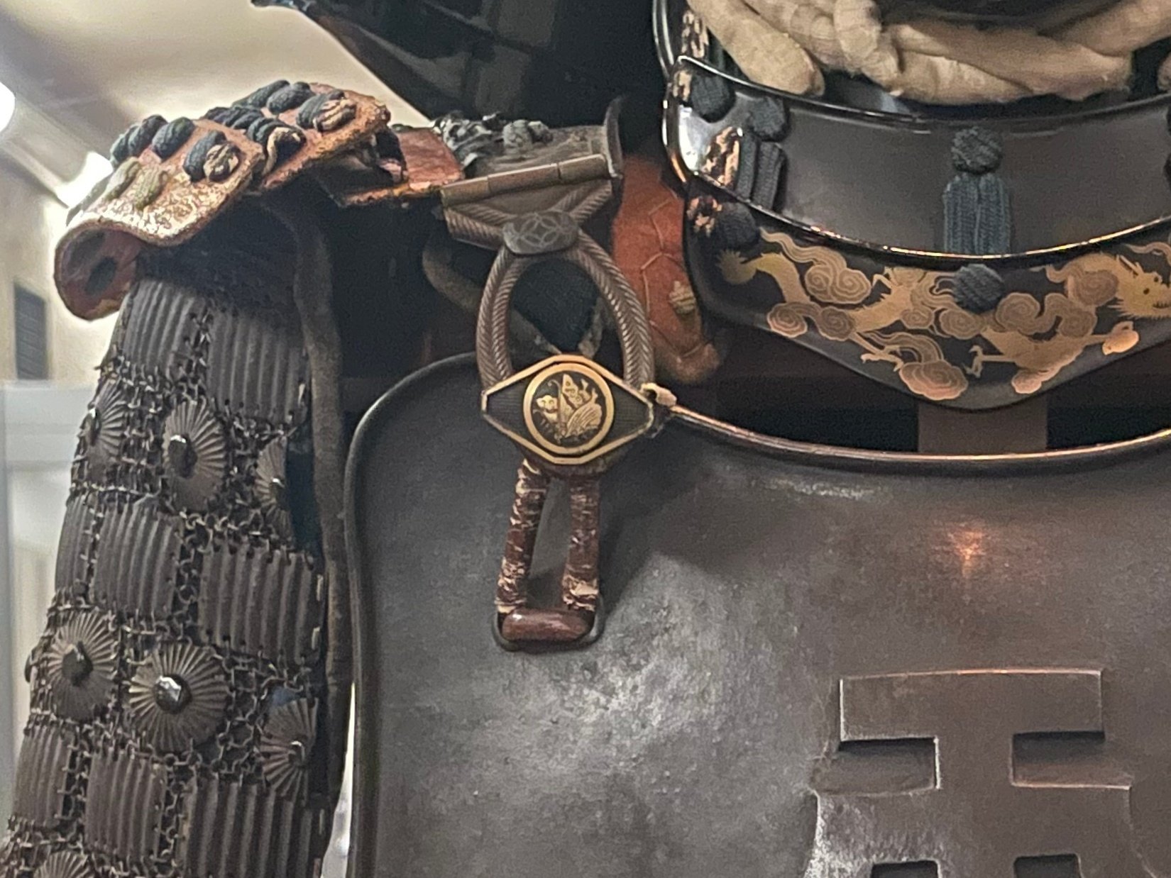 え？ あのウサギ耳のかわいいのは明智左馬之助の甲冑じゃないって