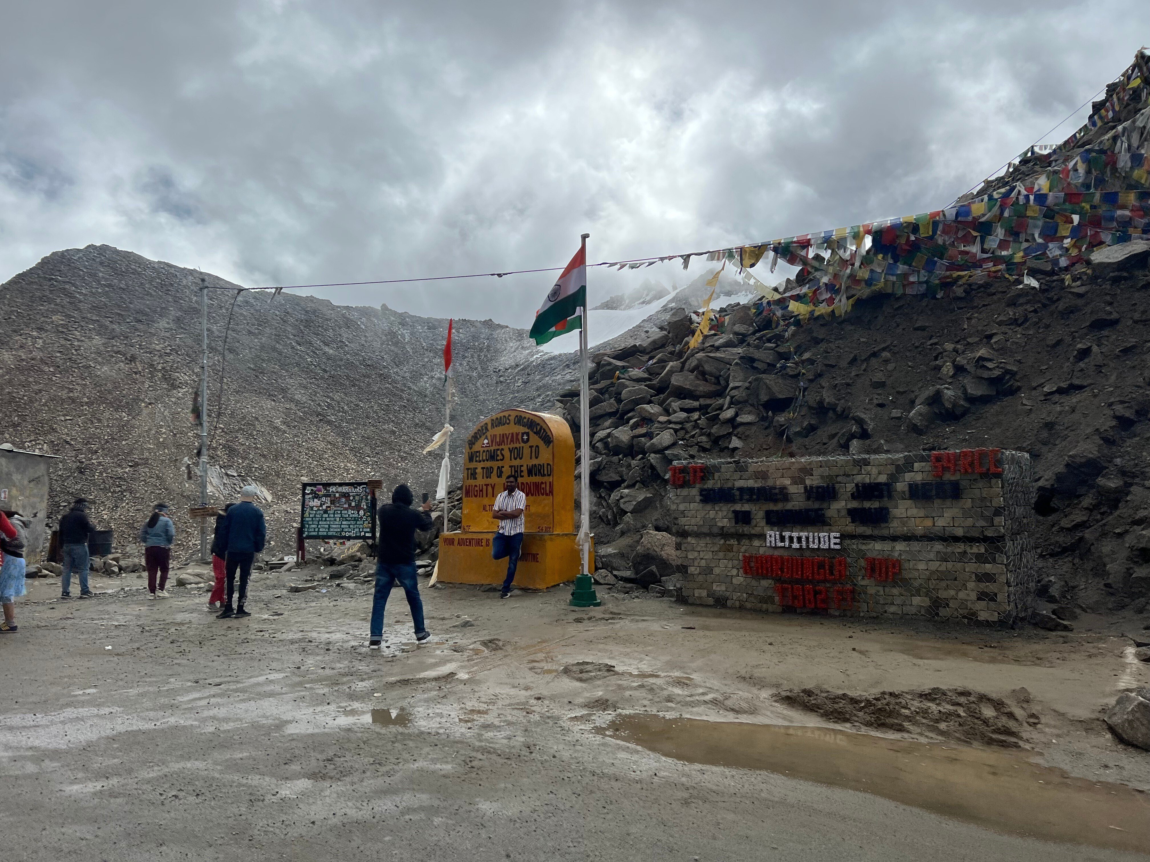 ラダック旅行⑤ l 3日目・前半。標高5,620mの峠を越えてヌブラ渓谷へ