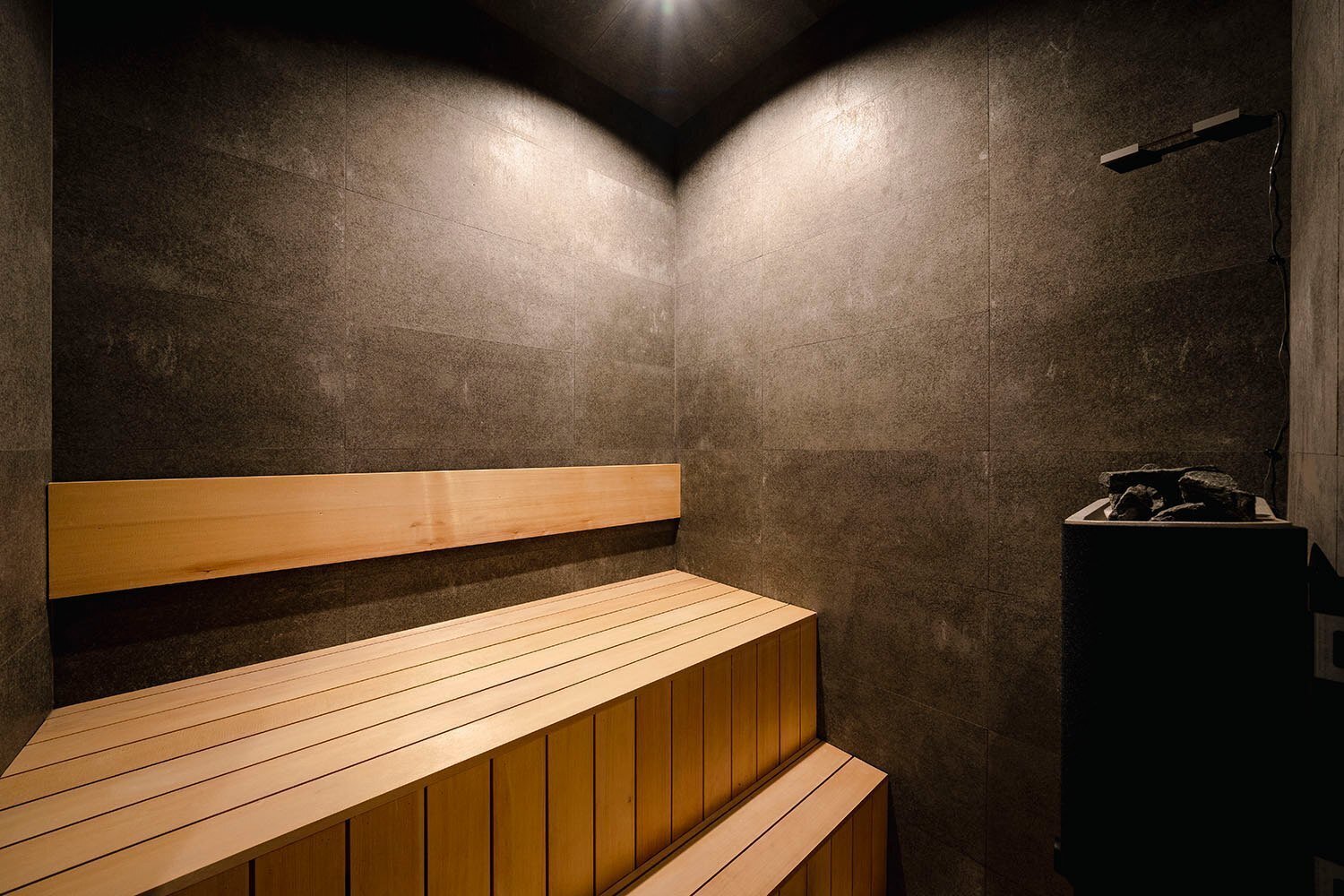 ダンダダン』✖️「MANGA ART ROOM, JIMBOCHO」がOPEN!|BOOK HOTEL ダンダダン』✖️「MANGA ART ROOM, JIMBOCHO」がOPEN!|BOOK HOTEL