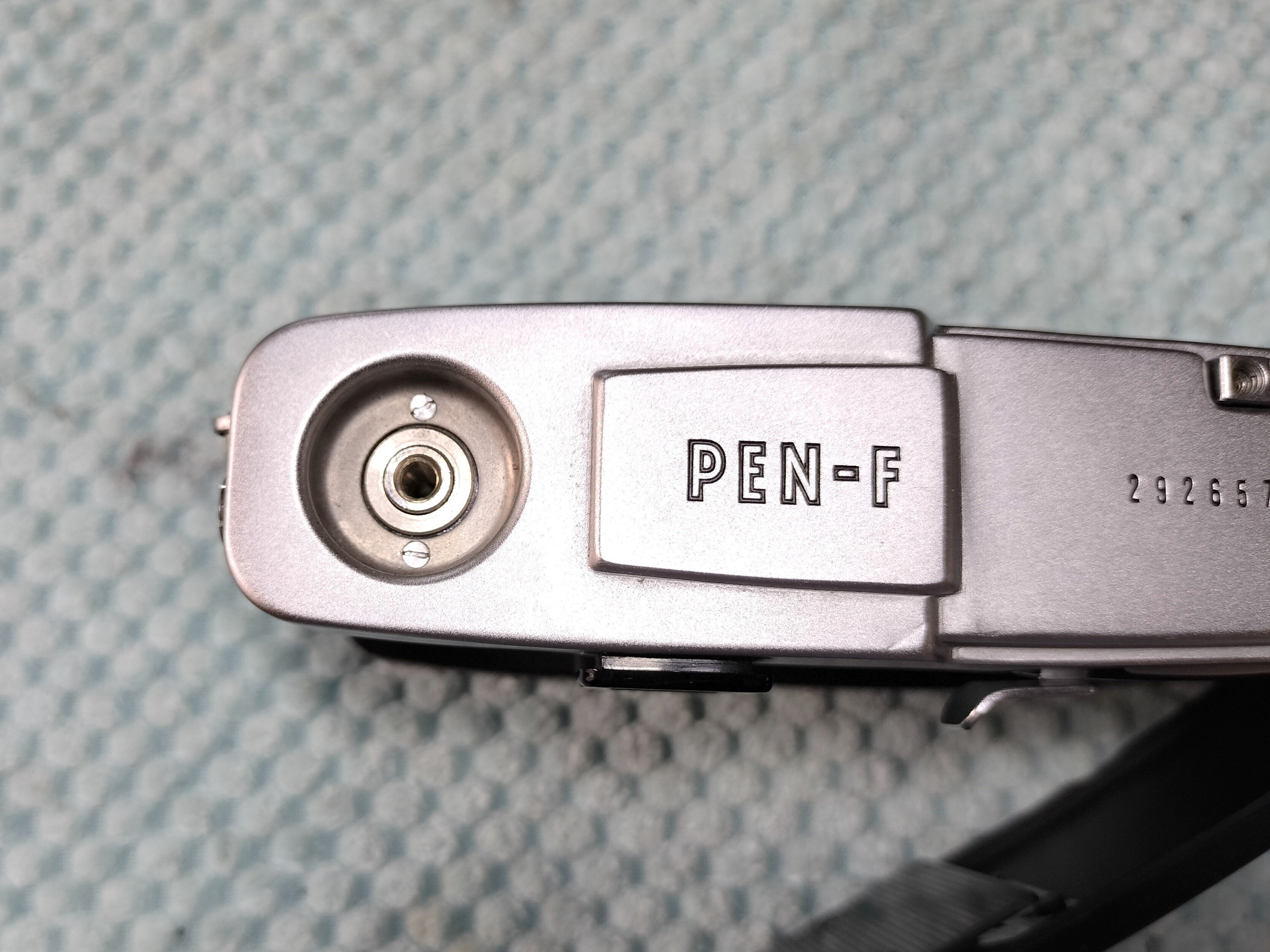 Olympus Pen Fの分解|フィルムカメラ修理のアクアカメラ Olympus Pen Fの分解|フィルムカメラ修理のアクアカメラ