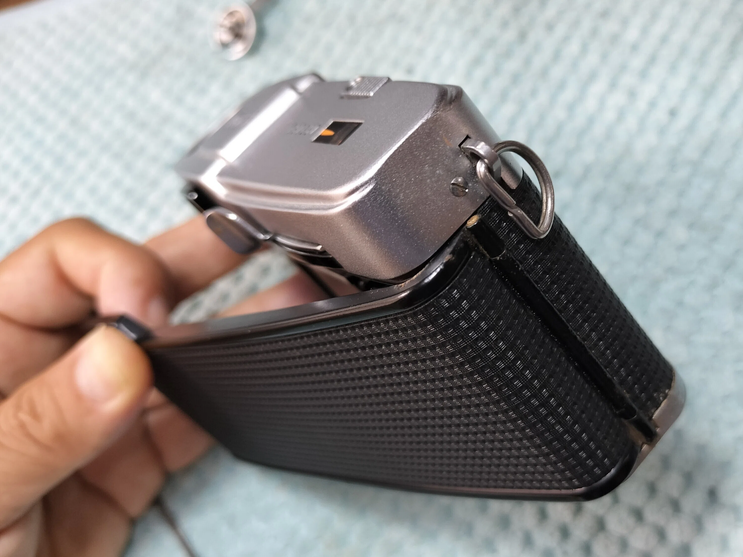 Olympus Pen Fの分解｜フィルムカメラ修理のアクアカメラ