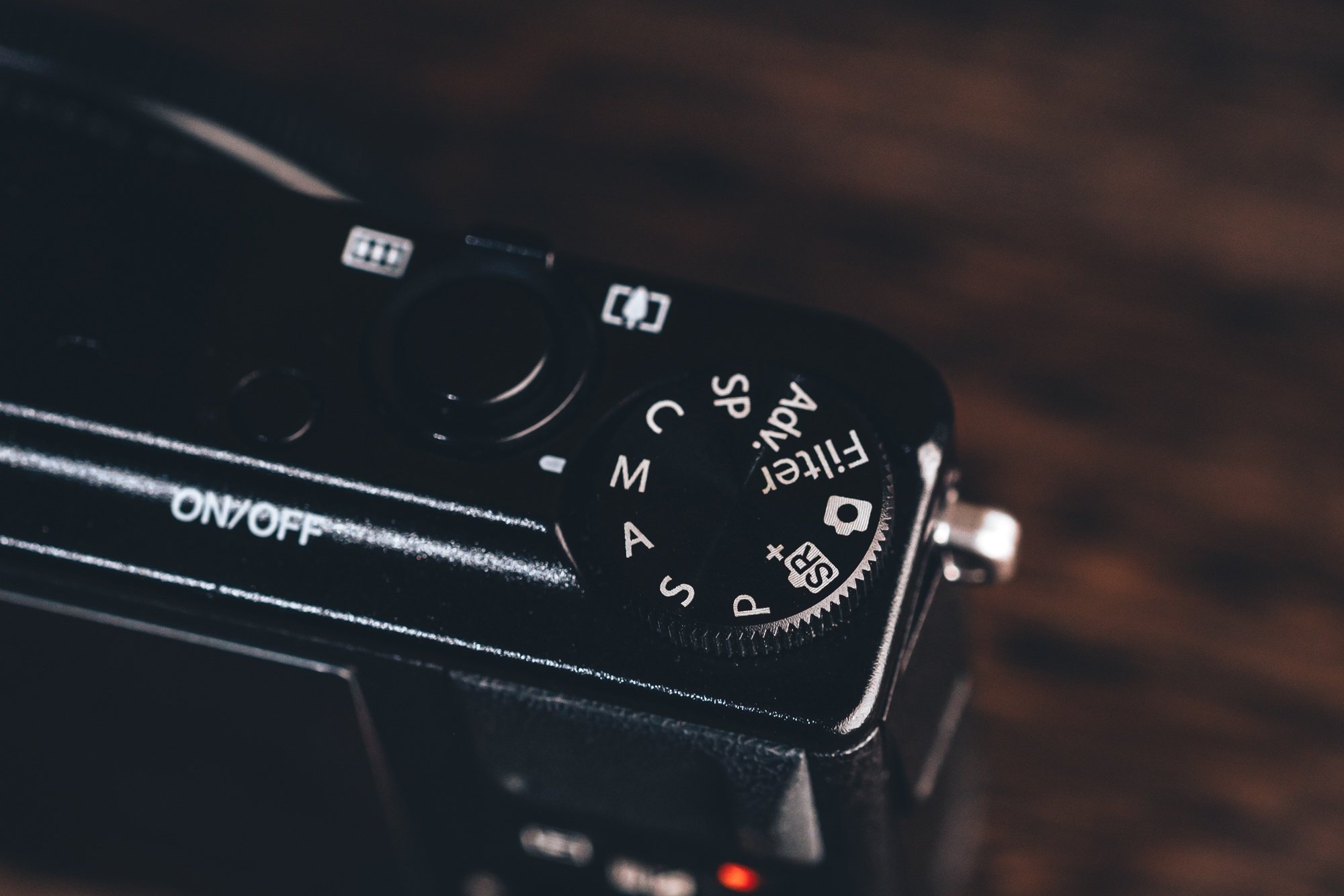 オールドコンデジ -Fujifilm XQ1- その1｜栗山 喬