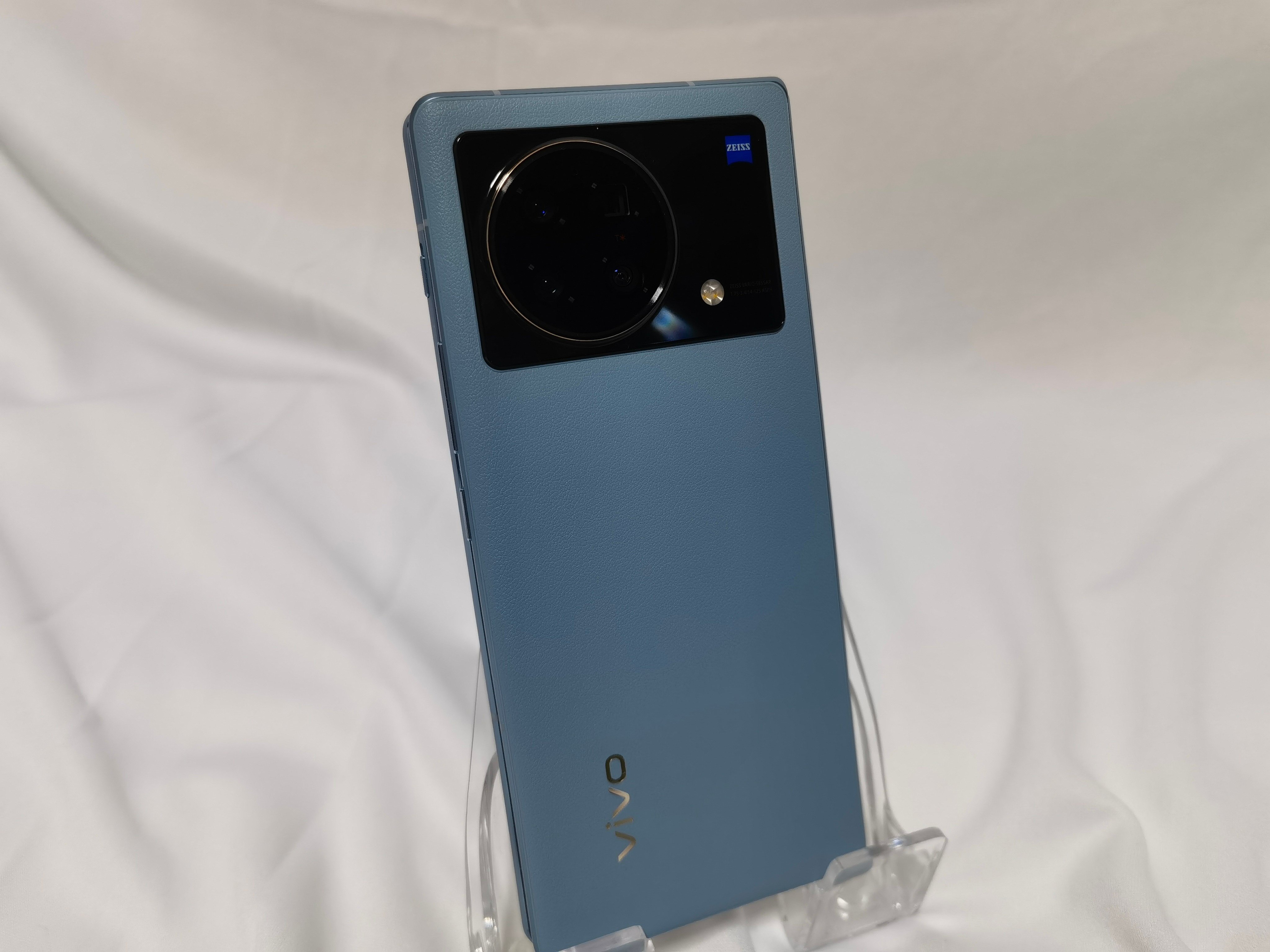Vivo X Fold ブルー スマートフォン本体 8インチ折り畳みスマートフォン「vivo X Fold」発表、価格は約
