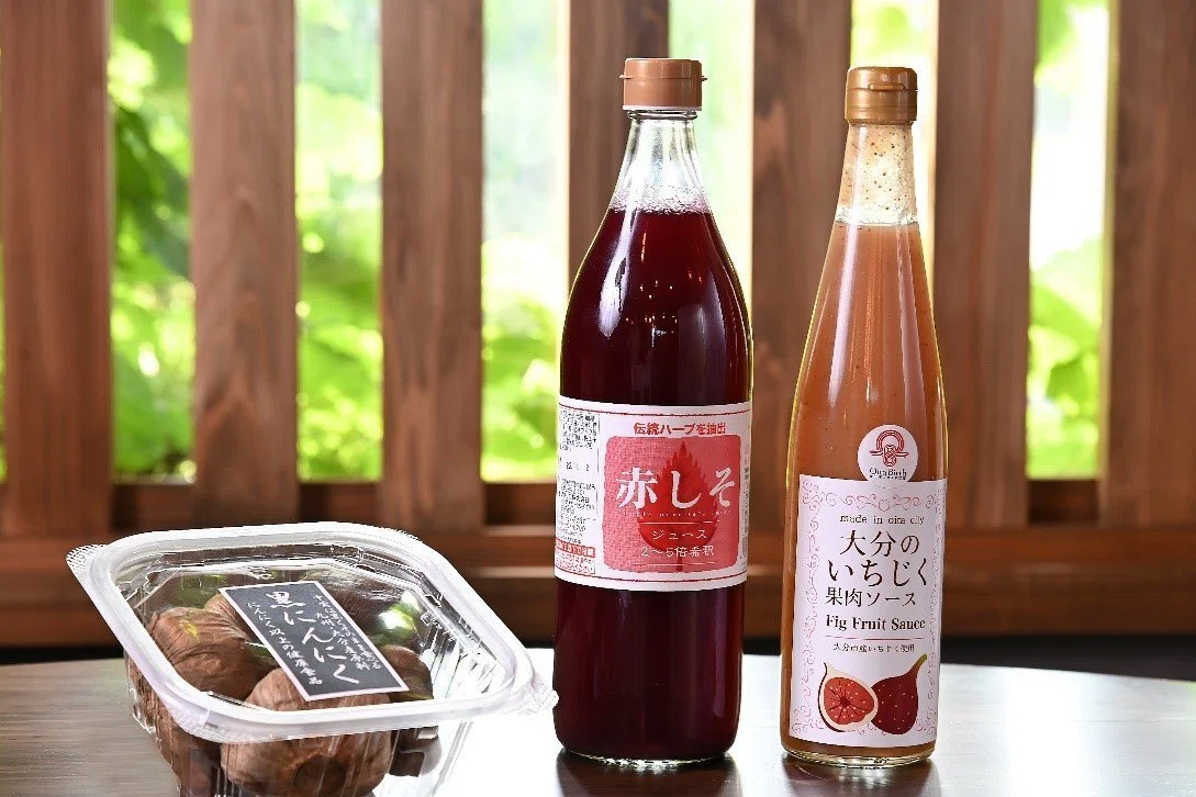 赤しそジュース」「九州黒にんにく」「韃靼蕎麦（だったんそば）」など