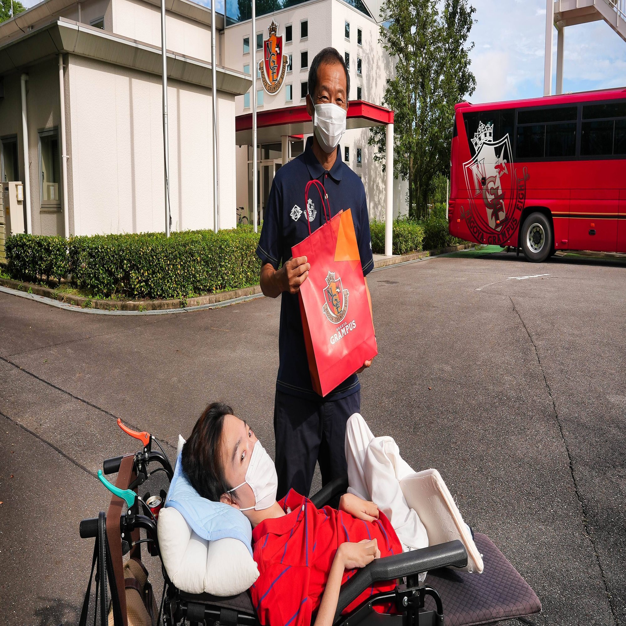 名古屋グランパス 寝たきり社長 Note