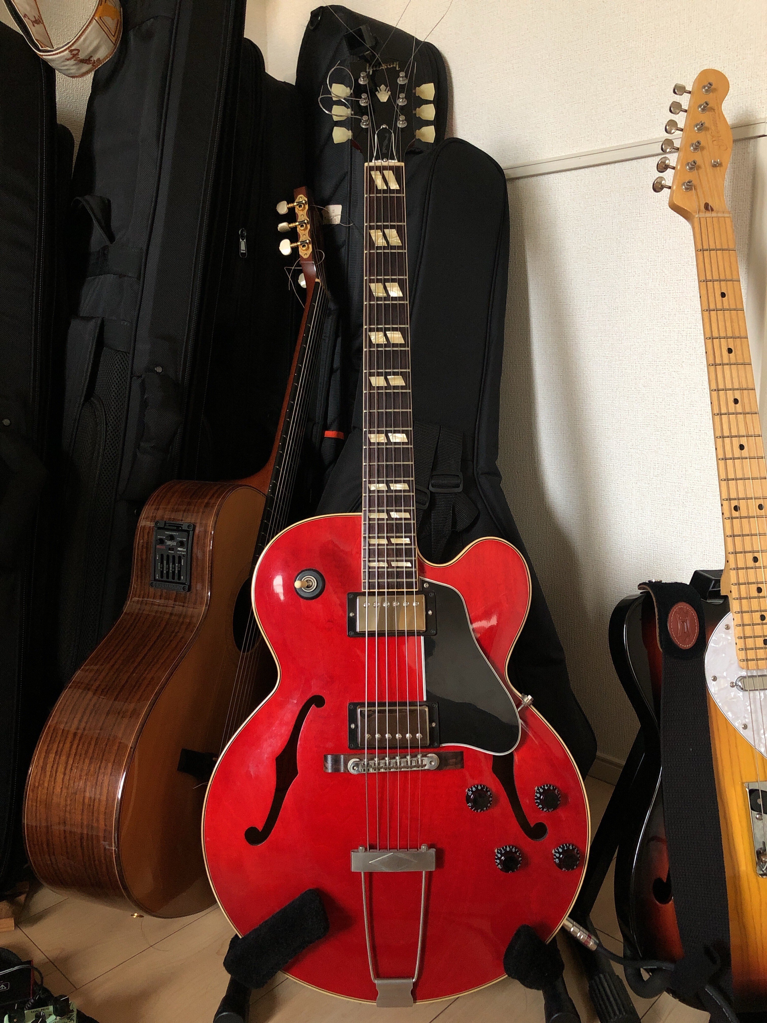 Gibson ES-275の弦交換(ダダリオECG25フラットワウンド12-52