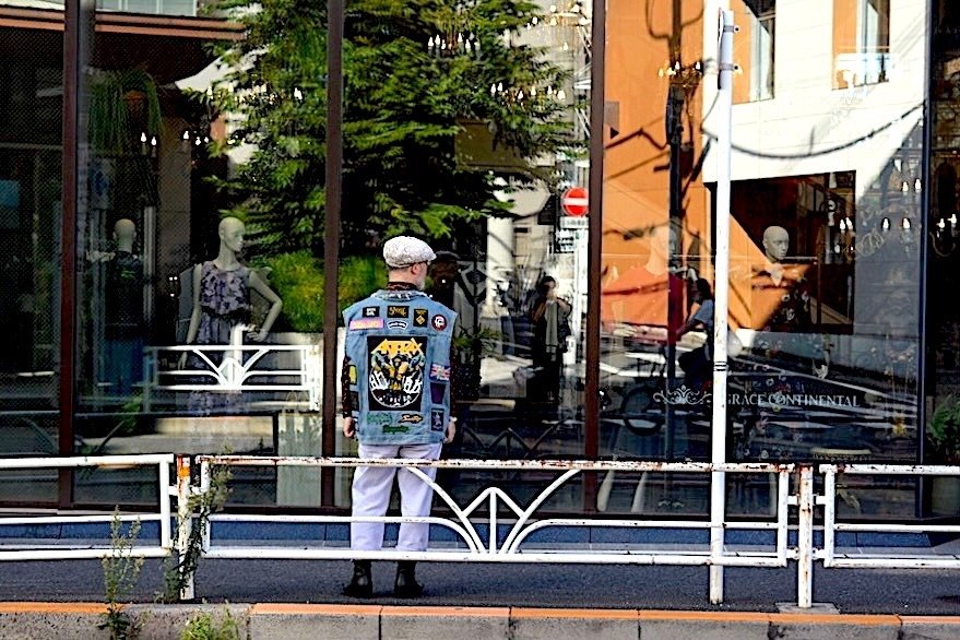 Grapes & Celadon のデザイナー 森山さんの思い出の場所を雑談しながら Grapes & Celadon のデザイナー 森山さんの思い出の場所を雑談しながら