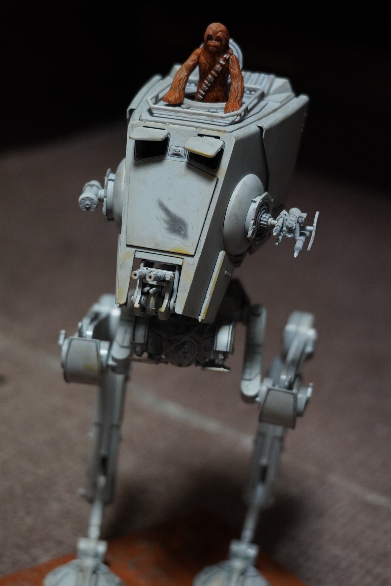 ソコタノ日記:ようやくAT-ATのプラモが完成した｜phantasien