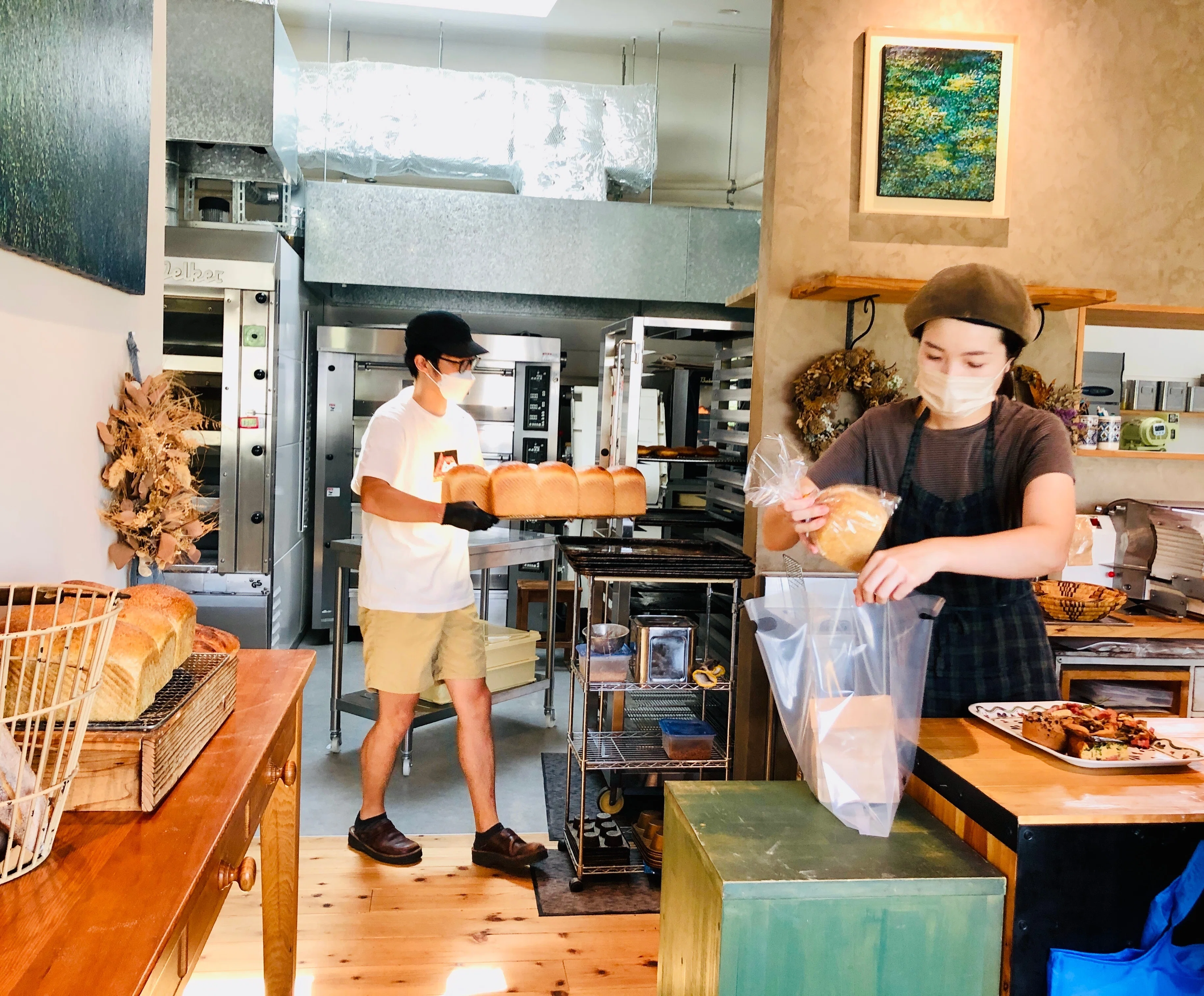 青い鳥の囀りに誘われて──「aoitori bakery」探訪記。｜松山ローカル