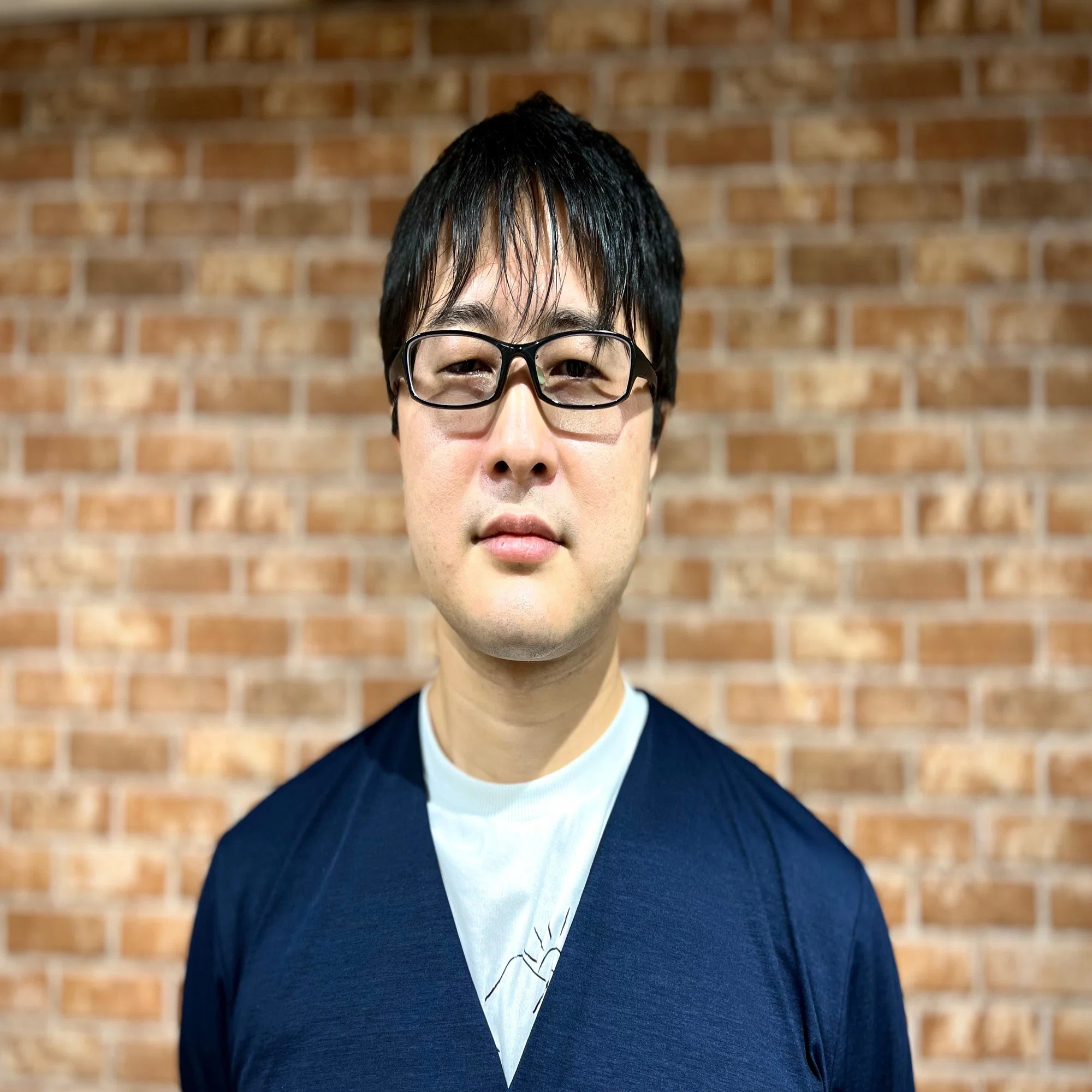 ミステリアスな男に迫る あなたは何に興味あるの 三橋さんに質問してみた ガレージスタンダード株式会社 Note