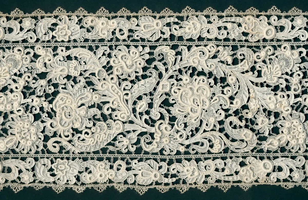シフリ手刺繍機｜lace_enchanted_stitches
