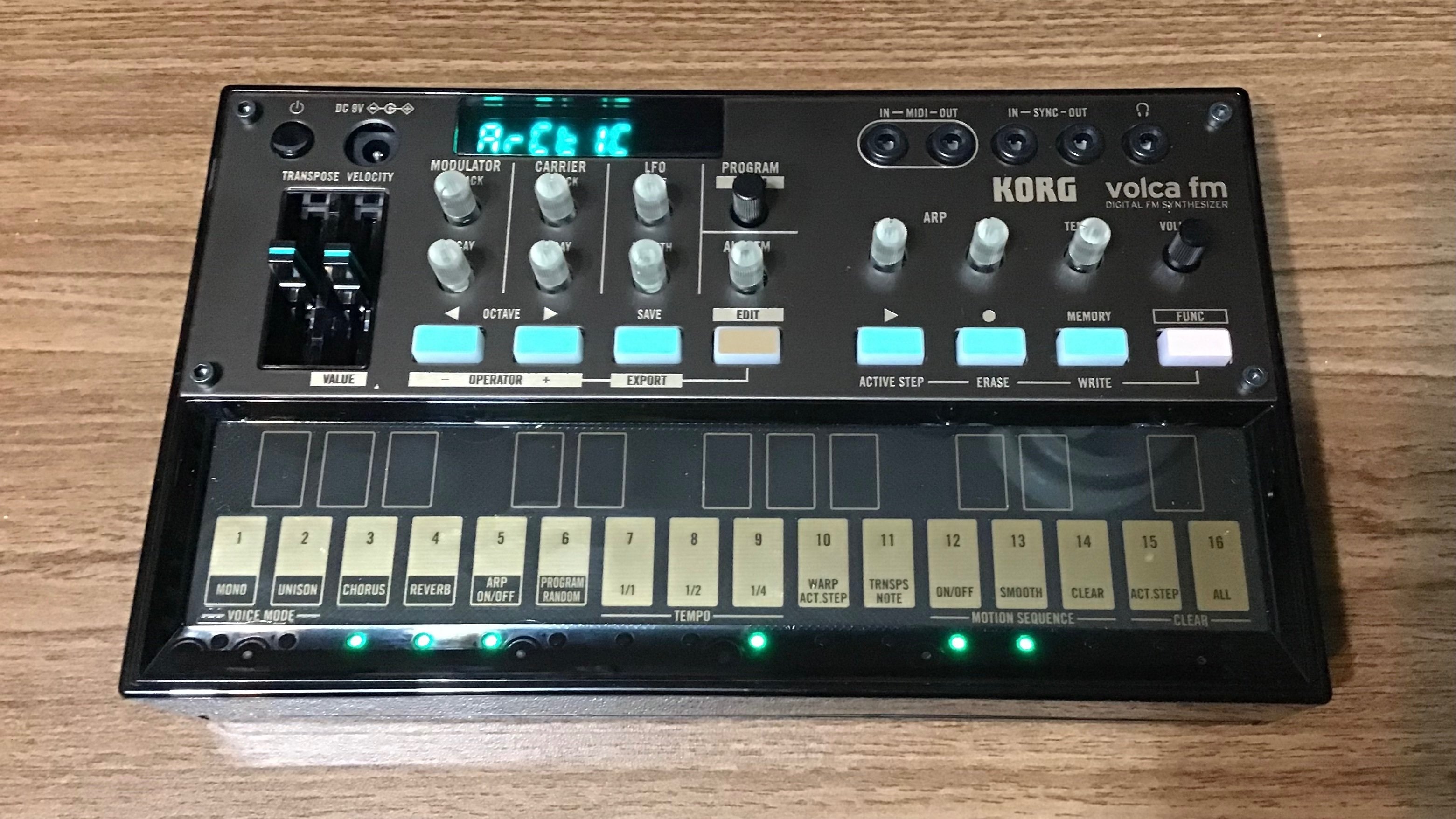 作曲&宅REC☆TIPS秋編4〜超コンパクト・シンセ「KORG Volca fm2 作曲&宅REC☆TIPS秋編4〜超コンパクト・シンセ「KORG Volca fm2