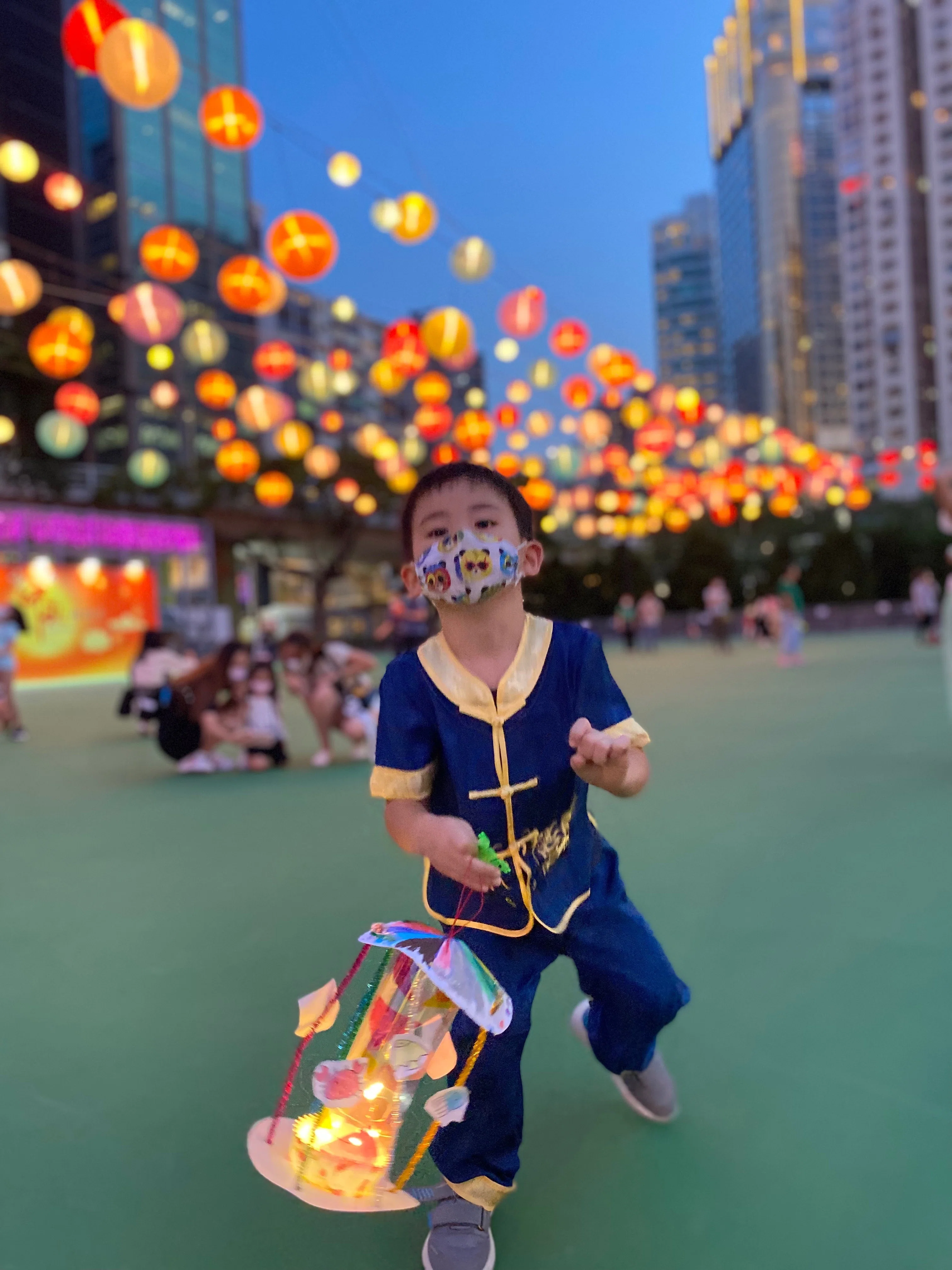 秋菊の物語('92中国/香港) 香港の中秋節と月餅｜麹屋HappyTime / ARIYUKI