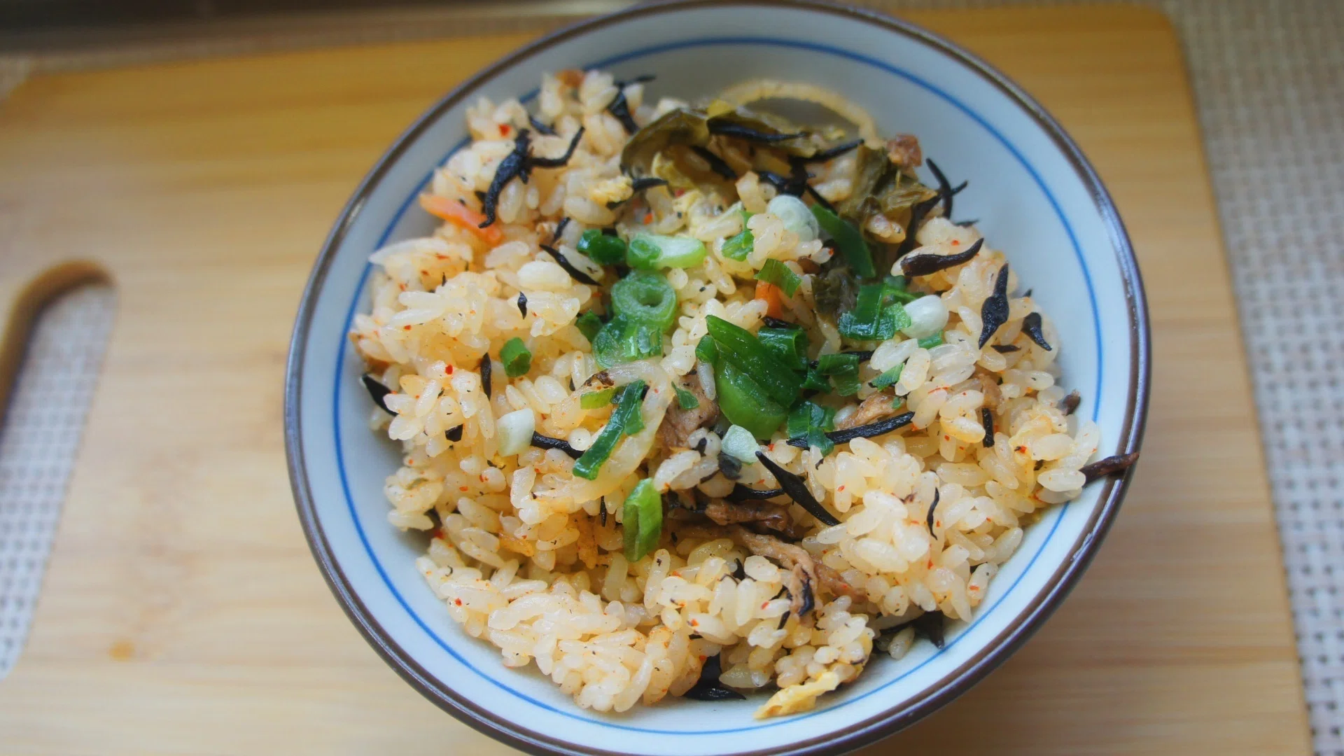 コンビニ食材で作る【炊き込みご飯】レシピ｜青空ぷらす