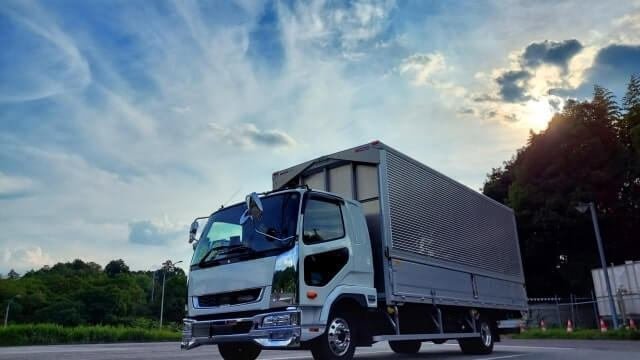 未使用トラックのメリットや中古車と新車の減価償却の違いを解説します トラック流通センター Note