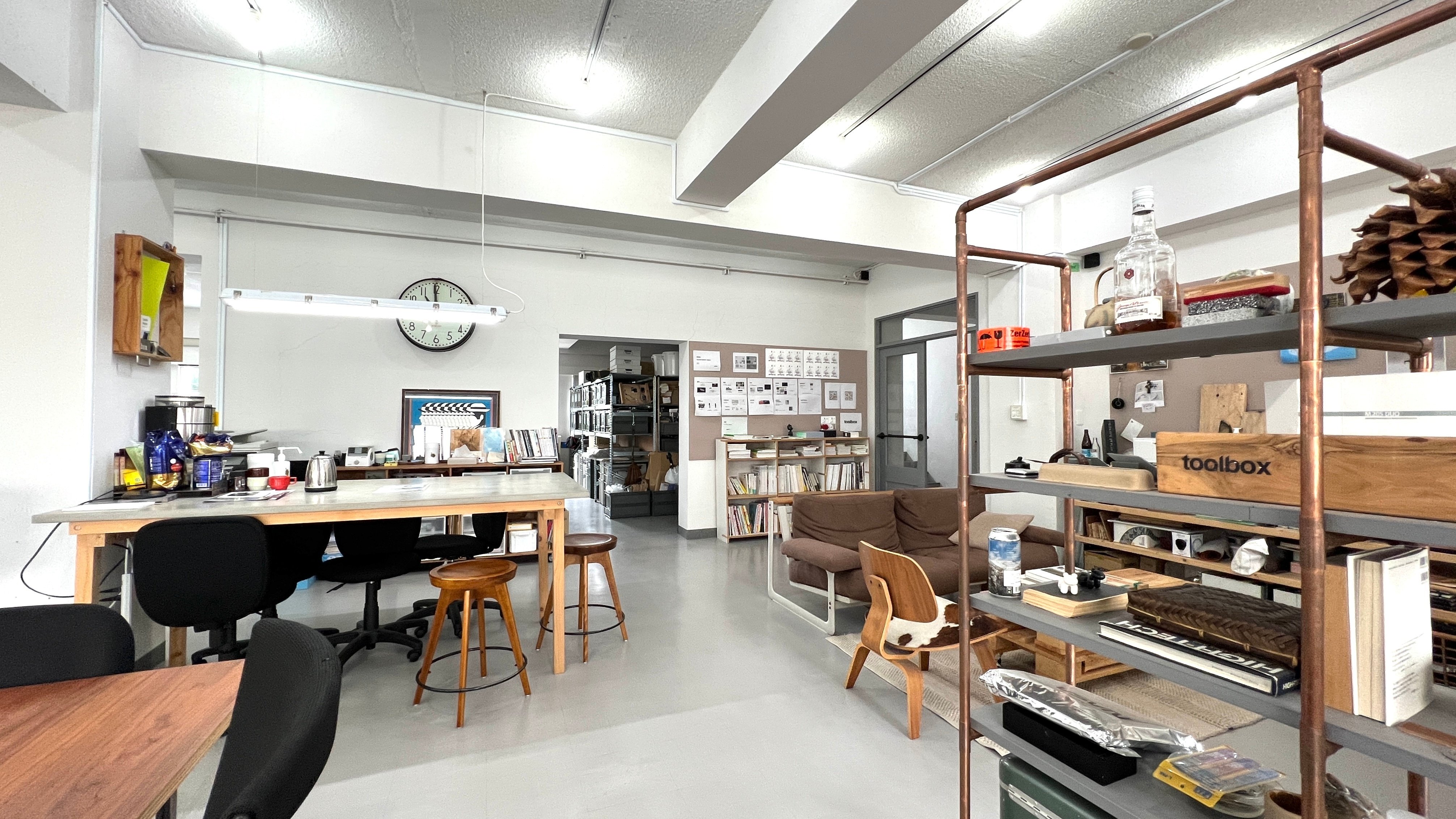 toolbox 東京R不動産デスクテーブル