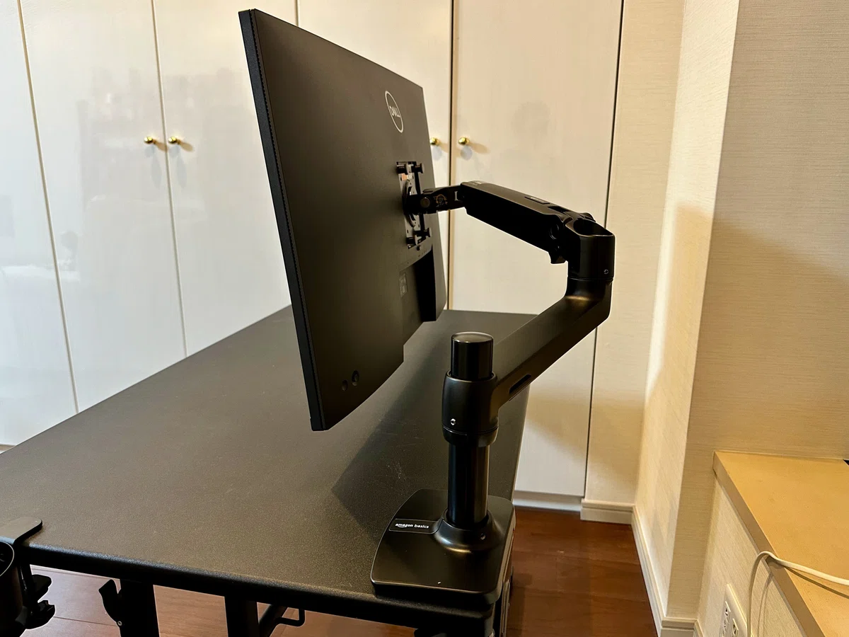Amazonベーシック モニターアームで快適なデスク環境を作る！【自宅PC 