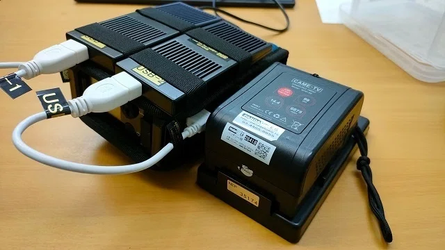 LiveU Solo + USBモデム×2 + Vマウントバッテリーアダプタ 【公式通販】