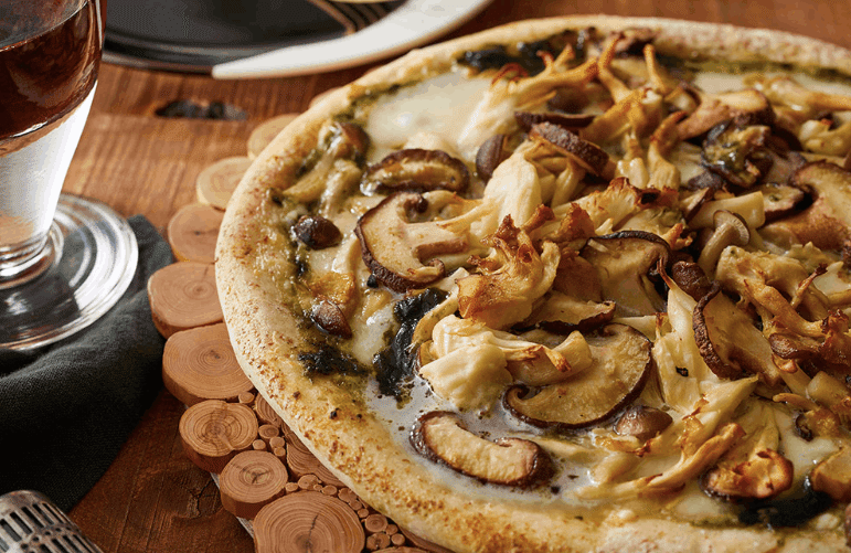 11月20日はピザの日！デロンギのコンベクションオーブンでピザを焼こう
