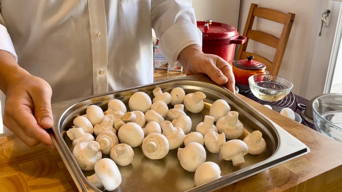 記憶に焼き付くマッシュルームのスープ|chef ichi