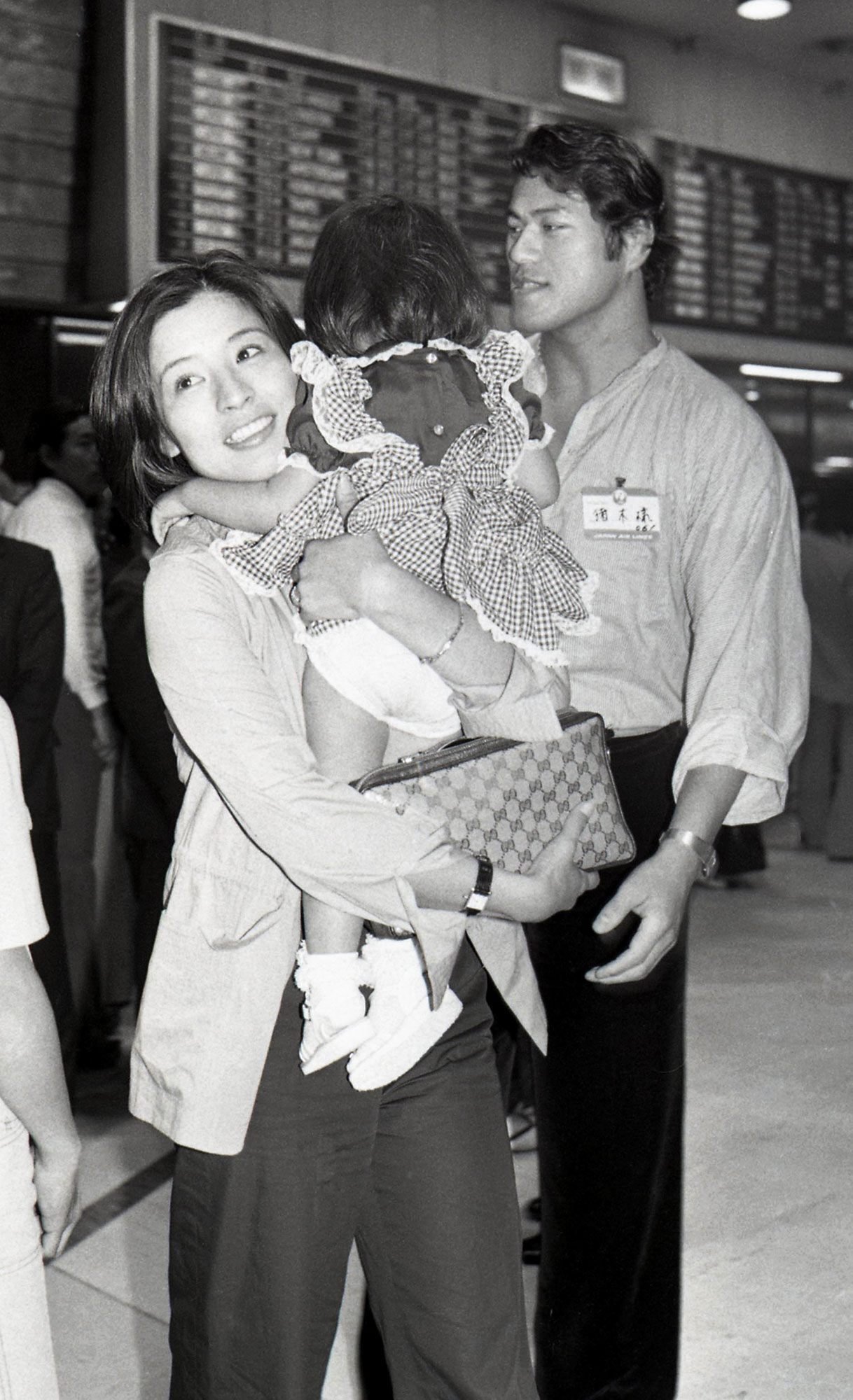 アントニオ猪木さんと倍賞美津子さんのサイン入りポスター アントニオ猪木さんと倍賞美津子さんのサイン入りポスター - メルカリ