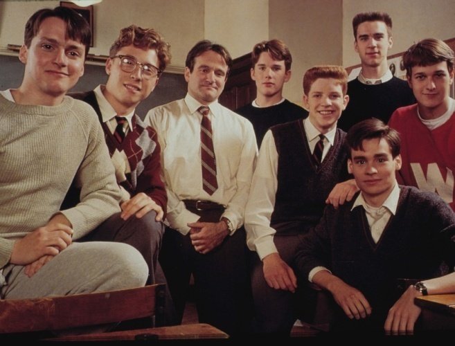 若いうちにこそ観て欲しい】映画『いまを生きる』紹介｜メイプルジャム 