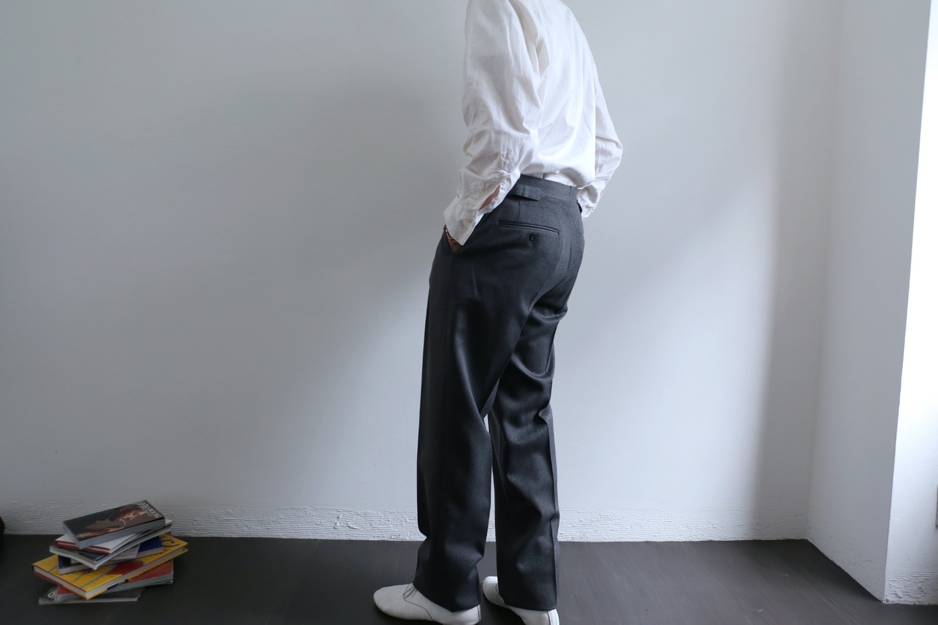Fendart フェンダール 1tuck Trousers サイドアジャスター Fendart フェンダール 1tuck Trousers グレーフランネル