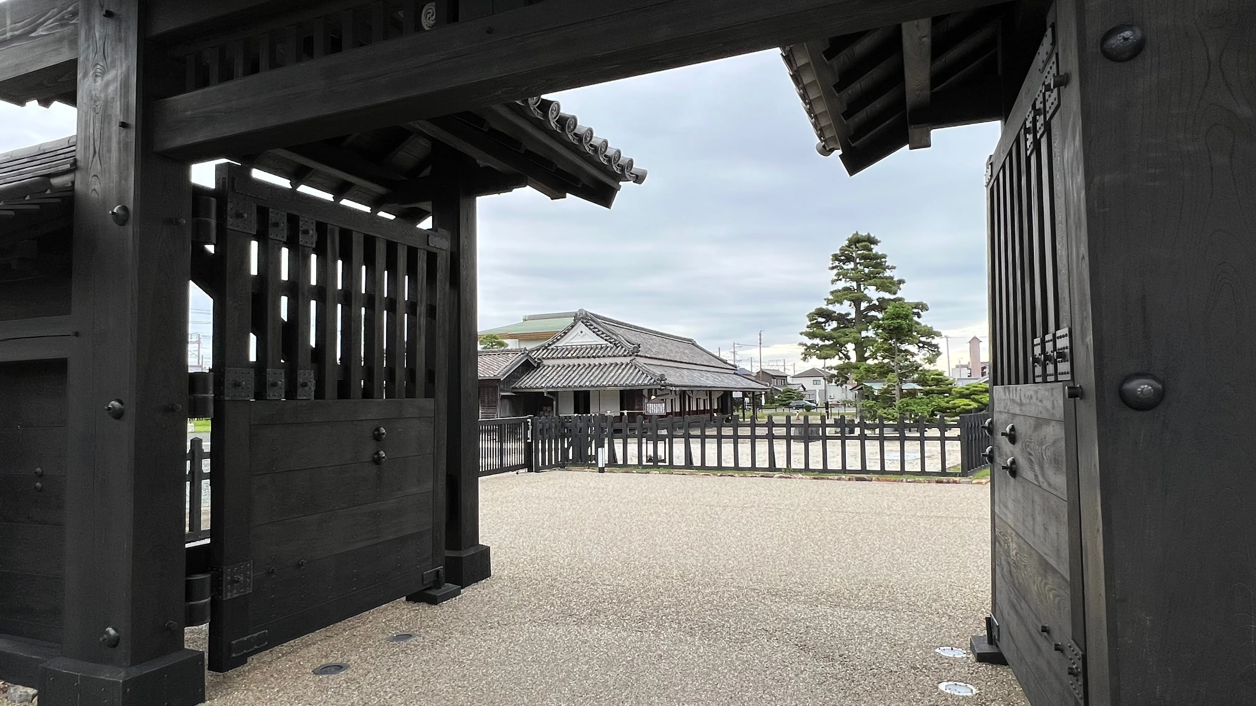 東海道を歩く 14 新居～白須賀～二川～豊橋（吉田） 221009｜高木大介