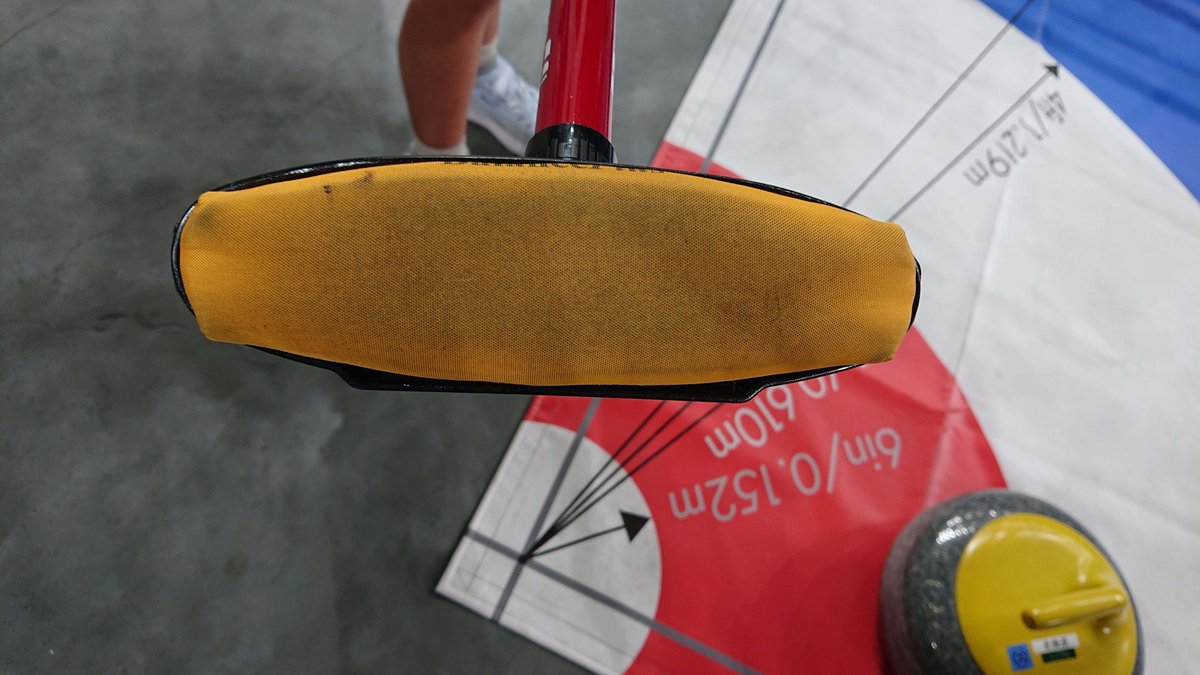 The back of the ice stick is like cloth.