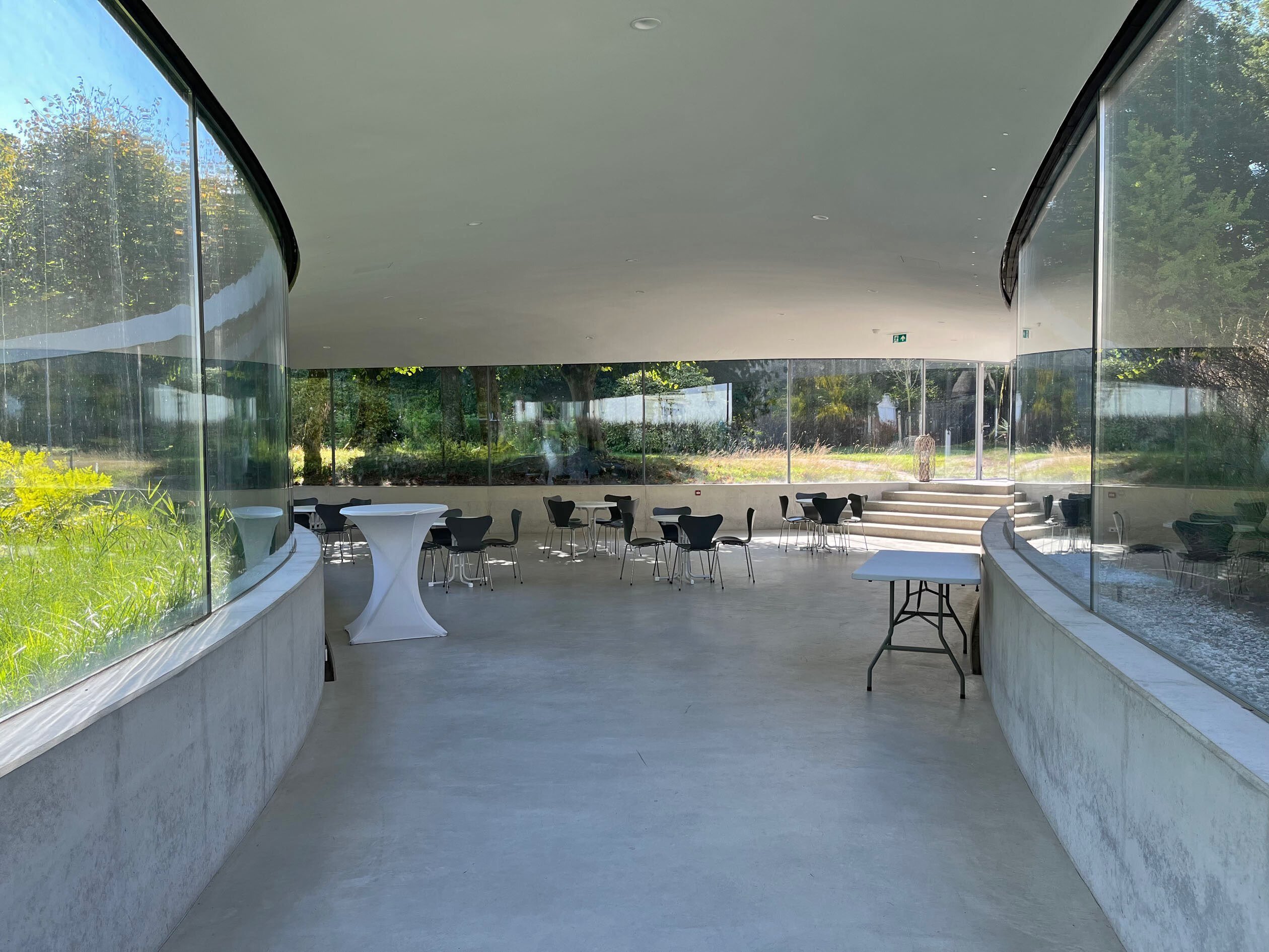 建築】美しい森に溶け込む自然公園のパビリオン（石上純也＋STUDIO