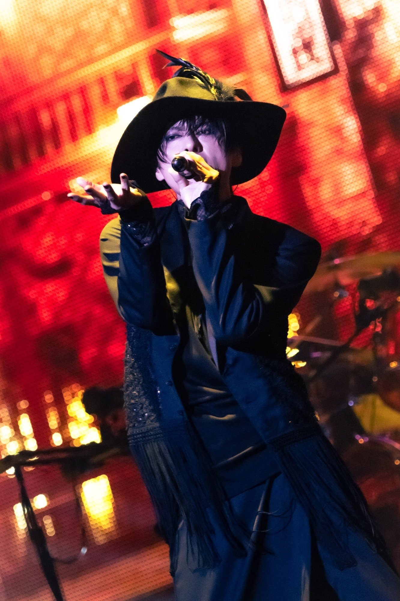 BUCK-TICK、祝デビュー35周年。横浜アリーナで2日間にわたり開催 BUCK-TICK、祝デビュー35周年。横浜アリーナで2日間にわたり開催