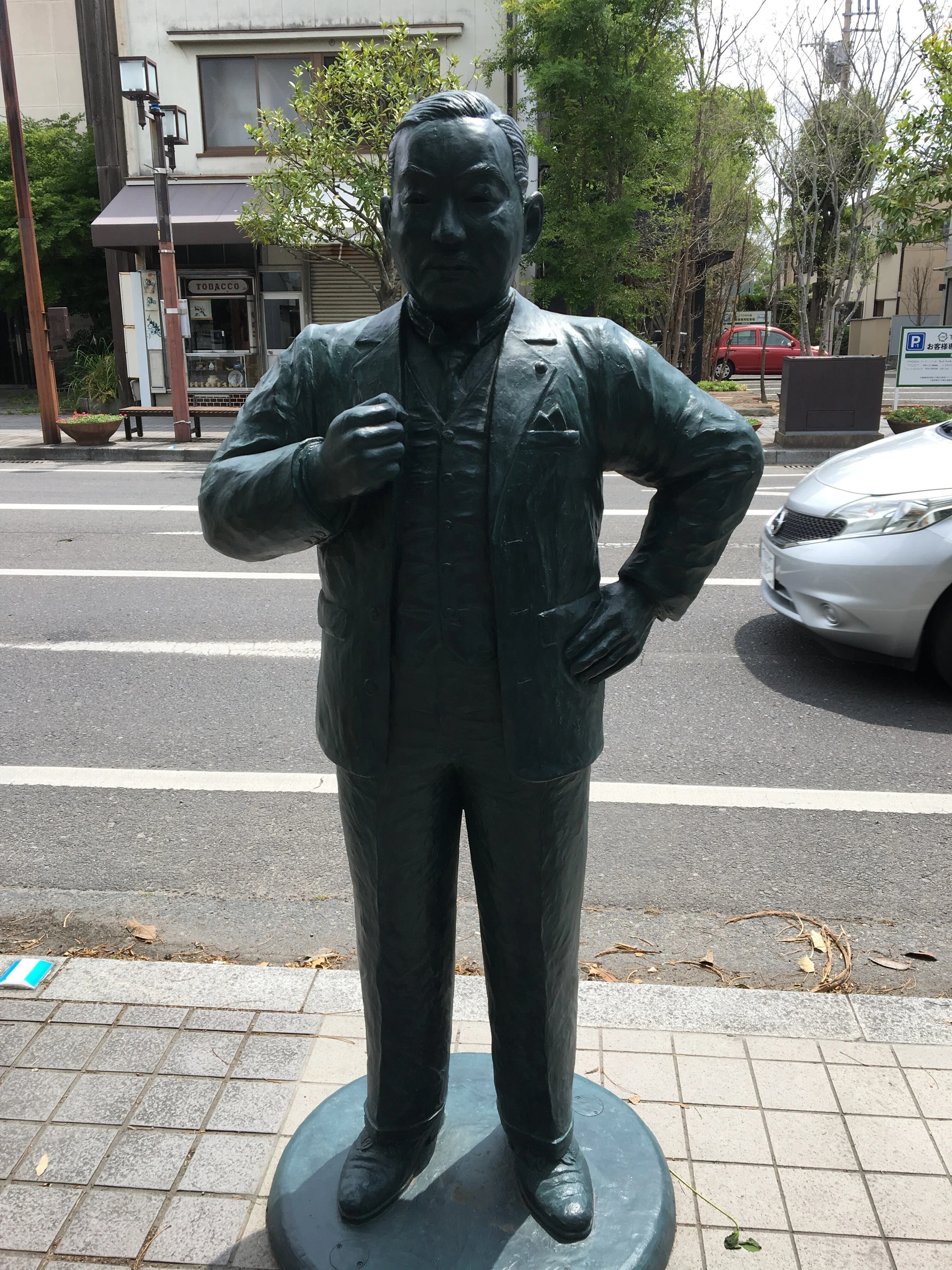 肥前國佐賀藩３５万７０００石藩主１１代鍋島直大公肖像写真当時物江崎礼二撮影希少品 中央通りの佐賀の偉人達の銅像｜ゆと