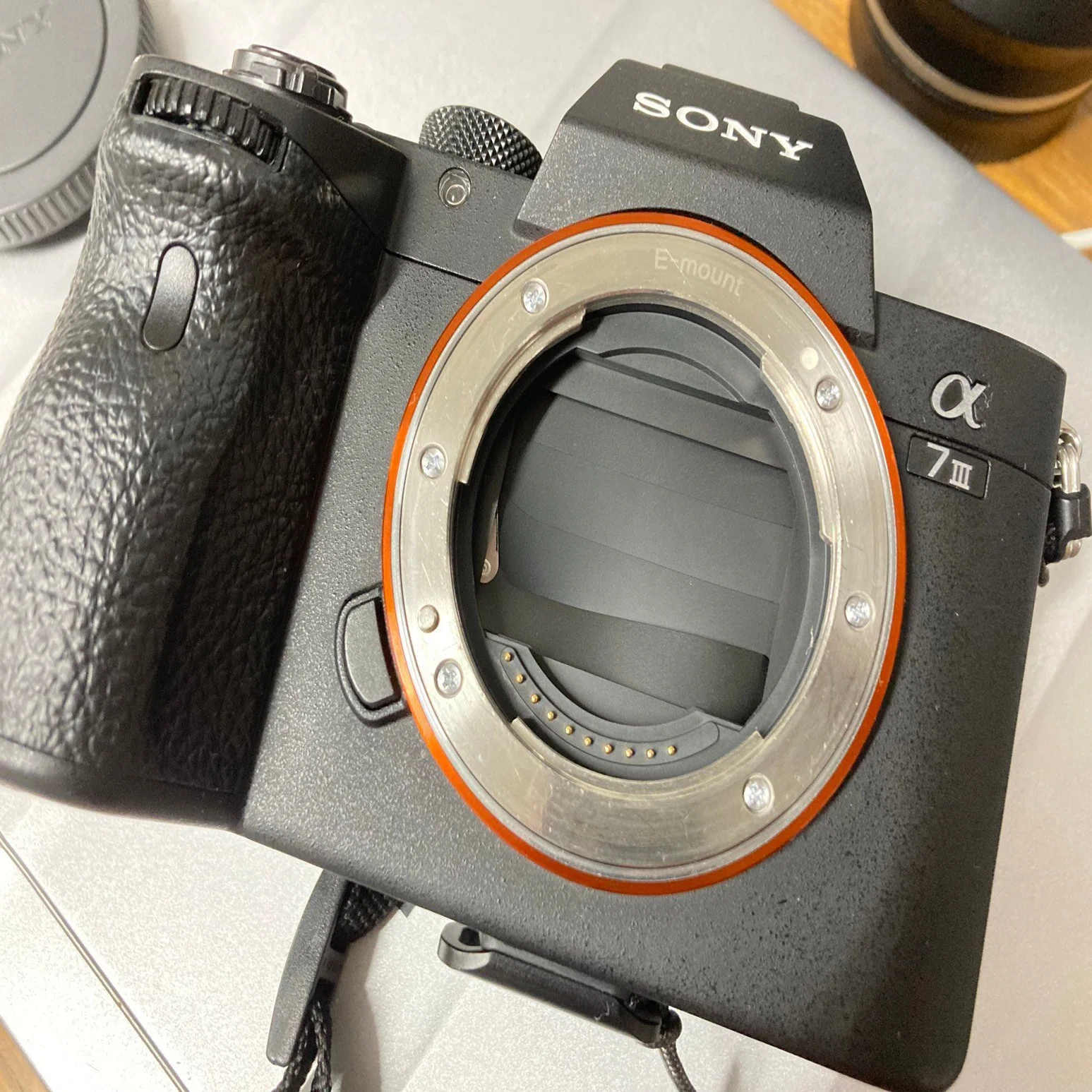 ミラーレス一眼「α7 III」のシャッター幕が故障（？）したので修理に出 