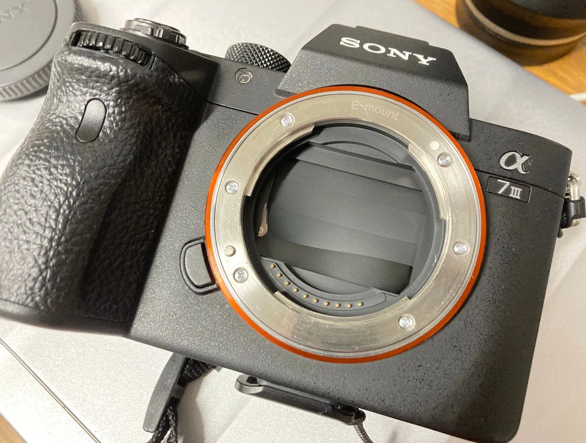 ミラーレス一眼「α7 III」のシャッター幕が故障（？）したので修理に出 