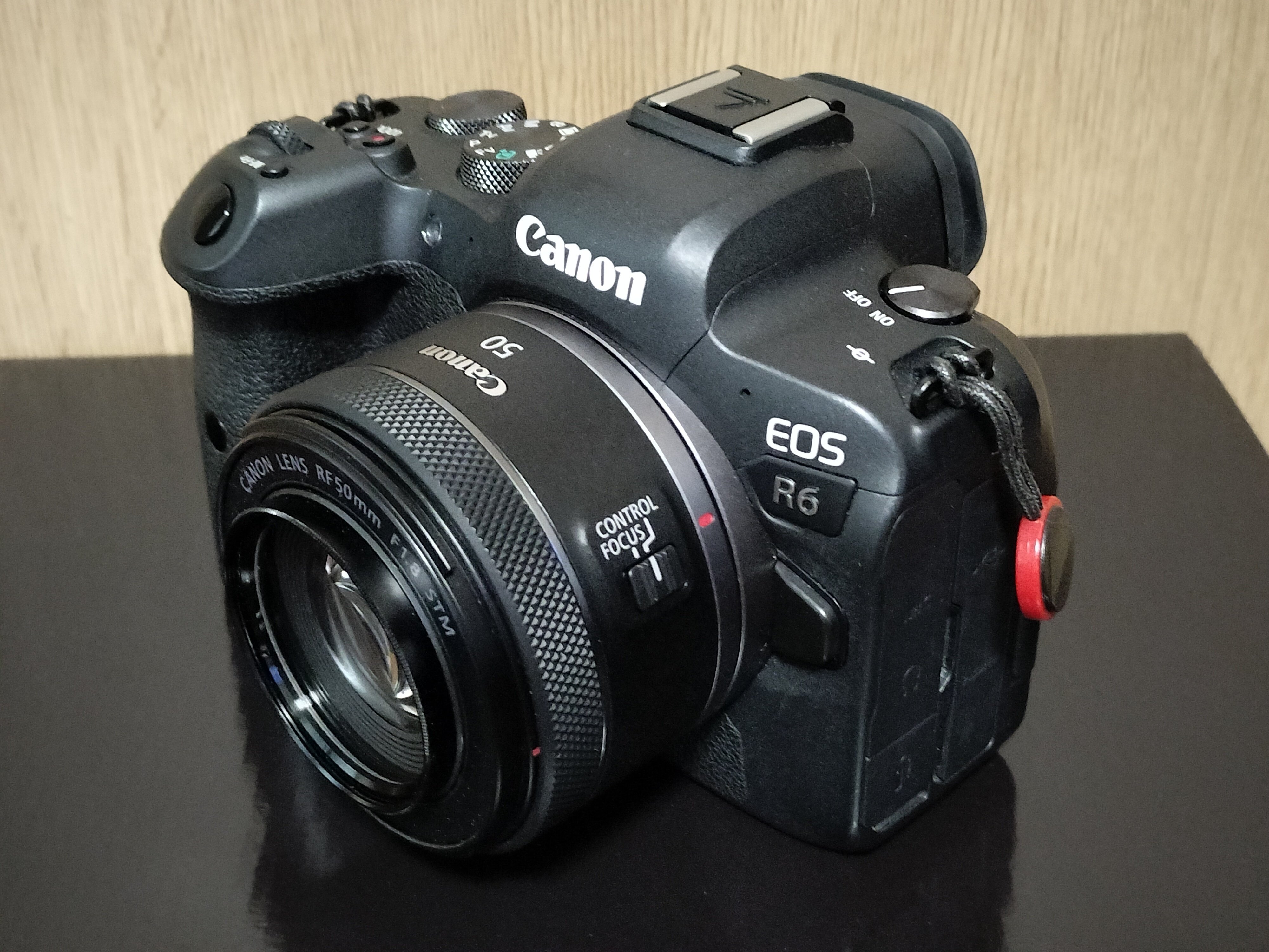 CANON(キャノン) 一眼レフ EOS 6D レンズEF40mm F2.8 EF 40mm F2.8 STM