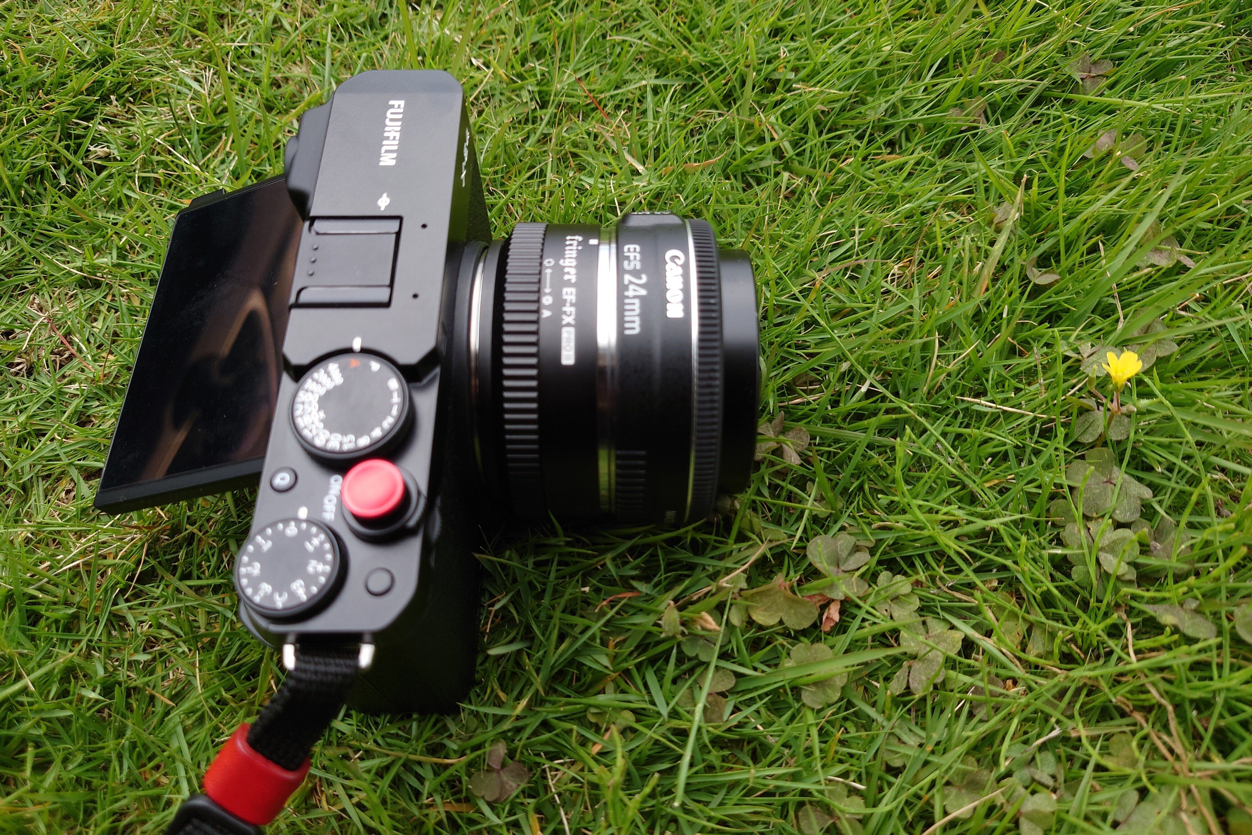 FUJIFILM X-E4 で使う CANON EF-S 24mm F2.8 STM|あお FUJIFILM X-E4 で使う CANON EF-S 24mm F2.8 STM|あお