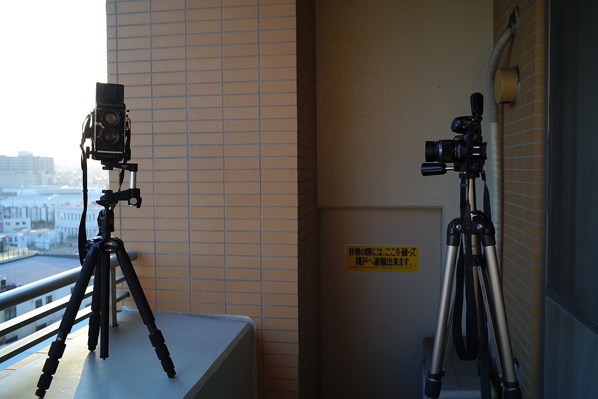 Mamiya 2枚撮り 撮影装置 再度の接点不良 MAMIYA ZEｰX - 雑食カメラマンの雑感記