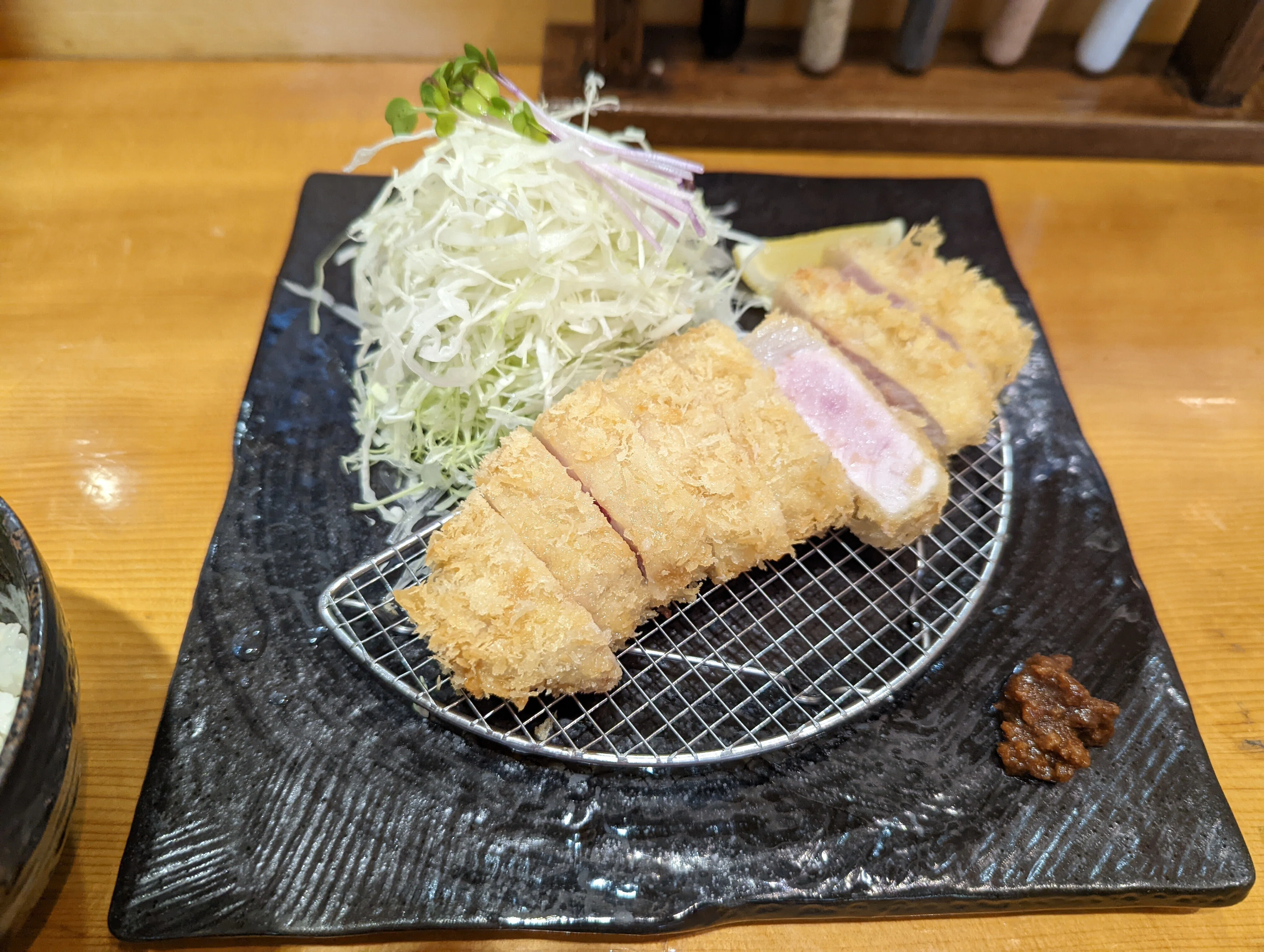 とんかつコンテンツ論 第1回「みんな、とんかつを食べてくれ