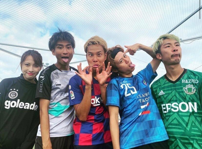 WINNERS（ウィナーズ） サイン入りユニフォーム コナミ eFootball