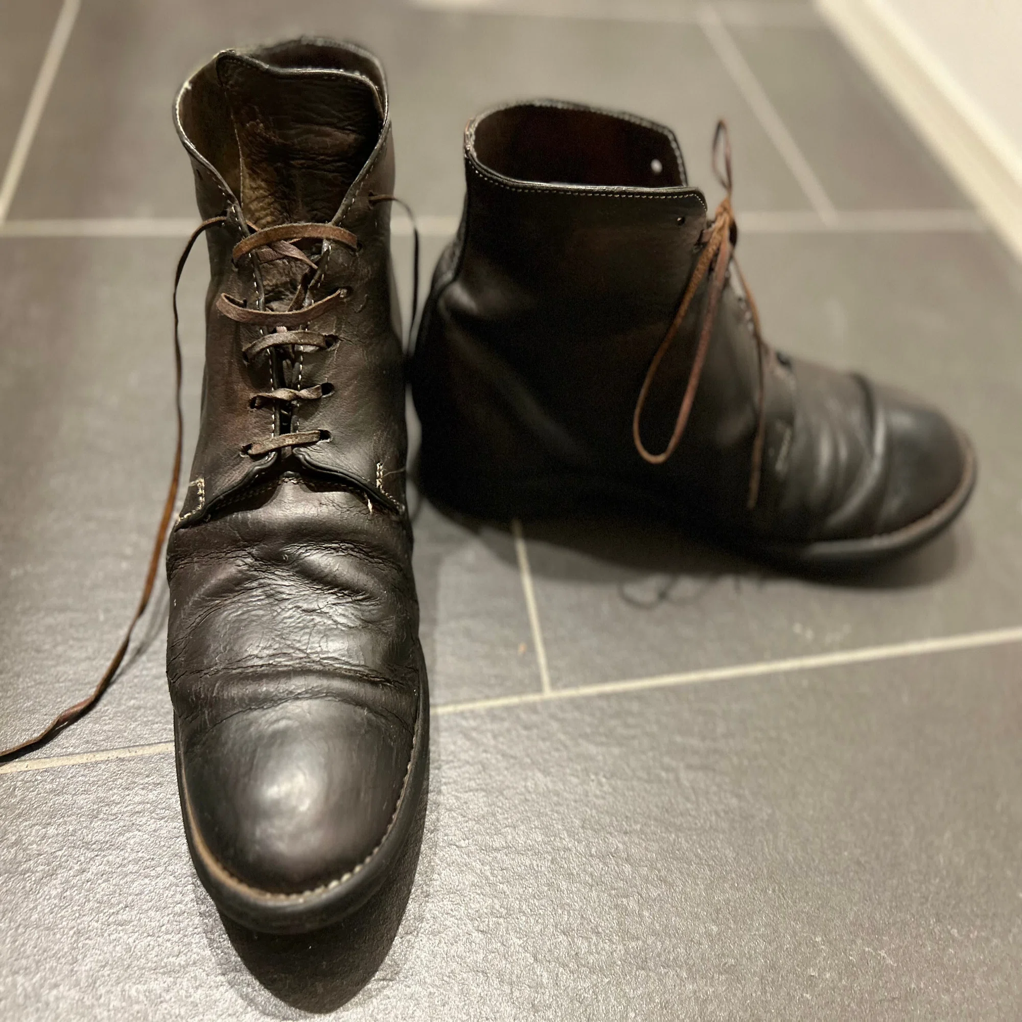 GUIDI 一枚革レースアップアンクルブーツ ドンキーレザー＆ホース 