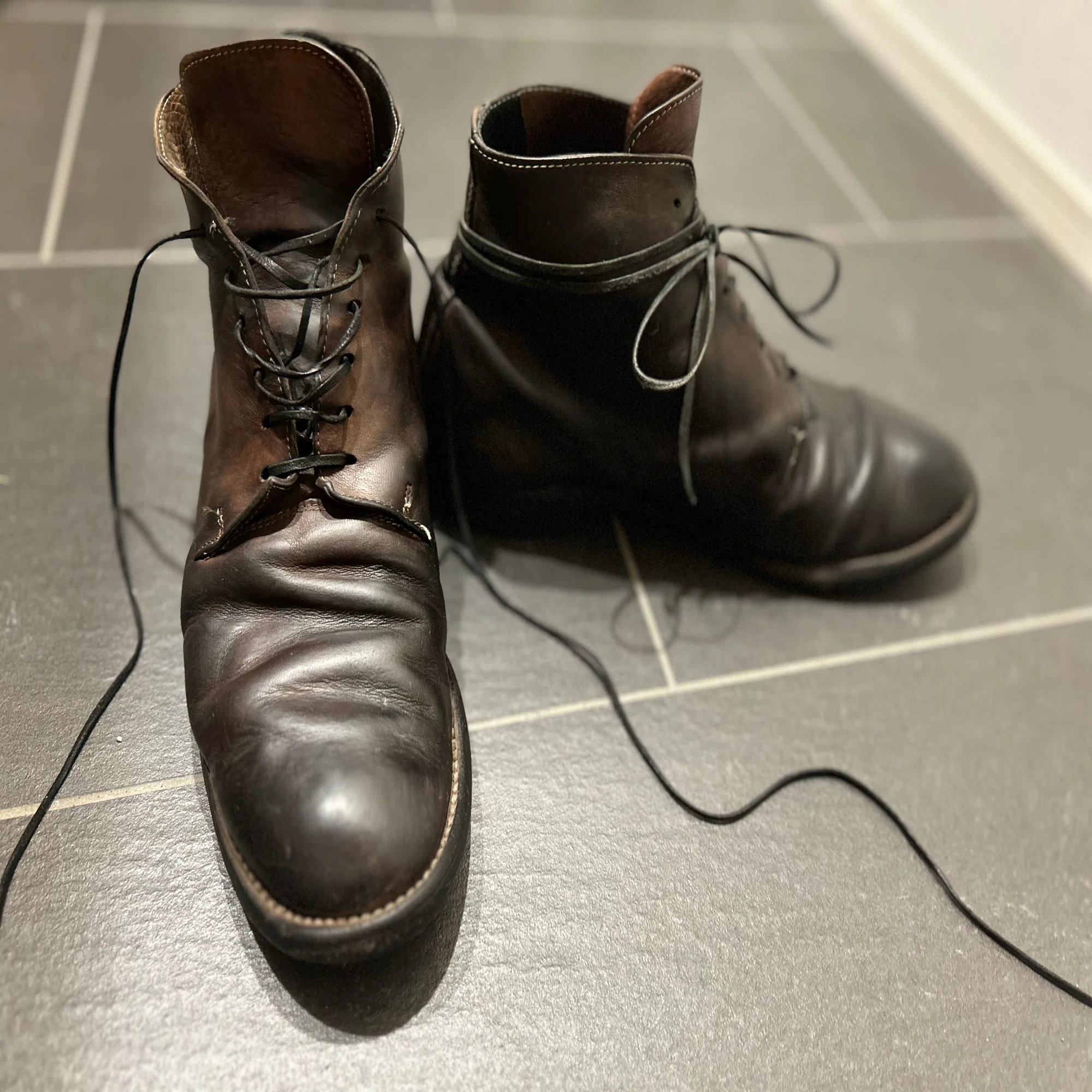 GUIDI 一枚革レースアップアンクルブーツ ドンキーレザー＆ホース 