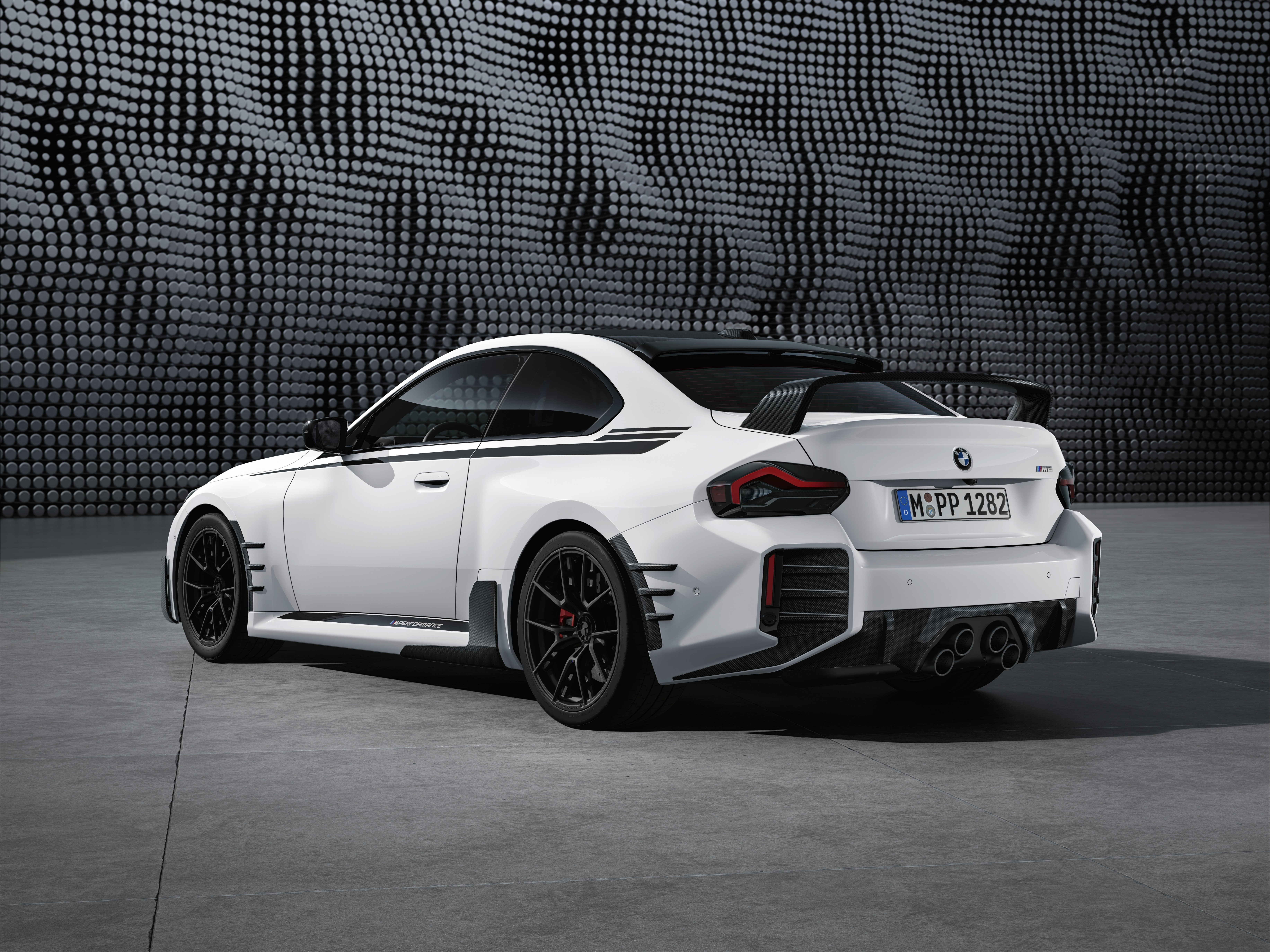 BMW M PERFORMANCEのBMW G87 New M2 PARTSについて|鈴木BOB康昭