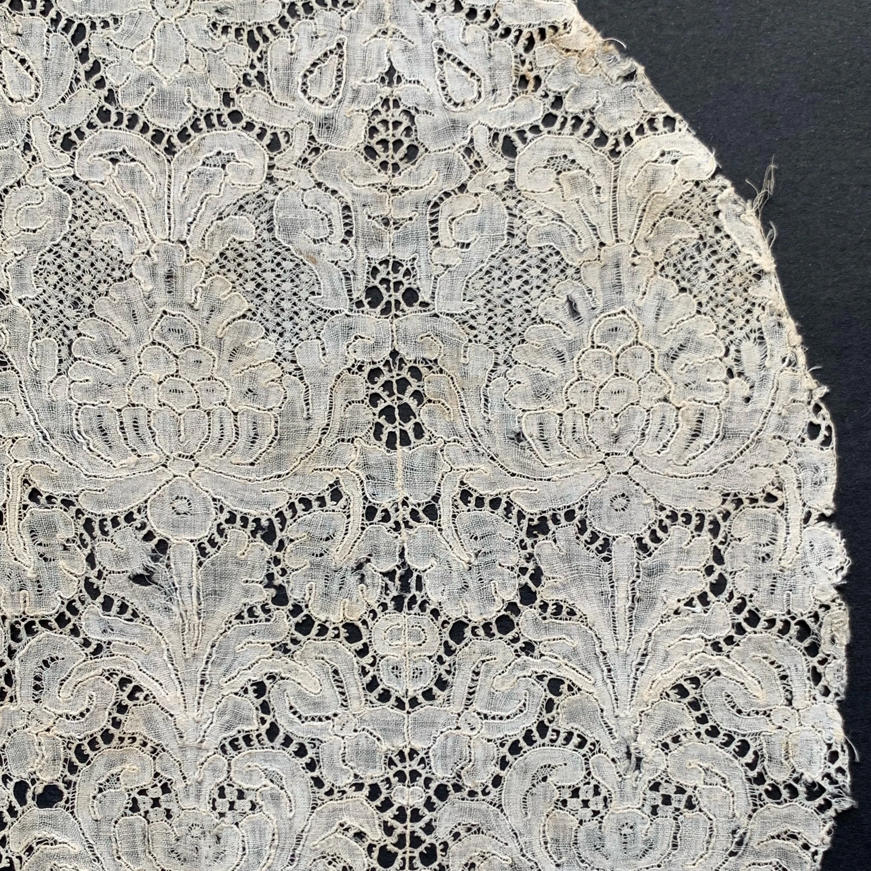 コレクションにおすすめのレース ①｜lace_enchanted_stitches