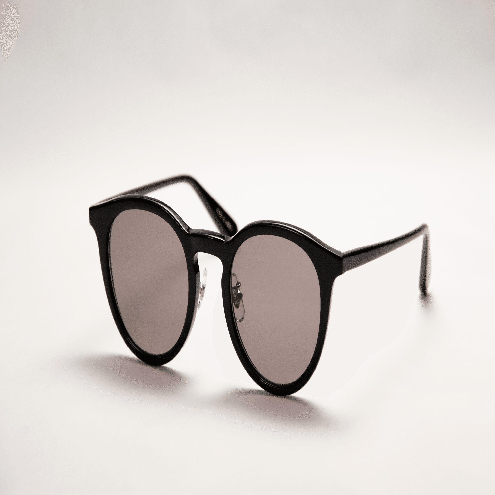 mille】HELENAおすすめカラー3選｜THE LOBBY TOKYO