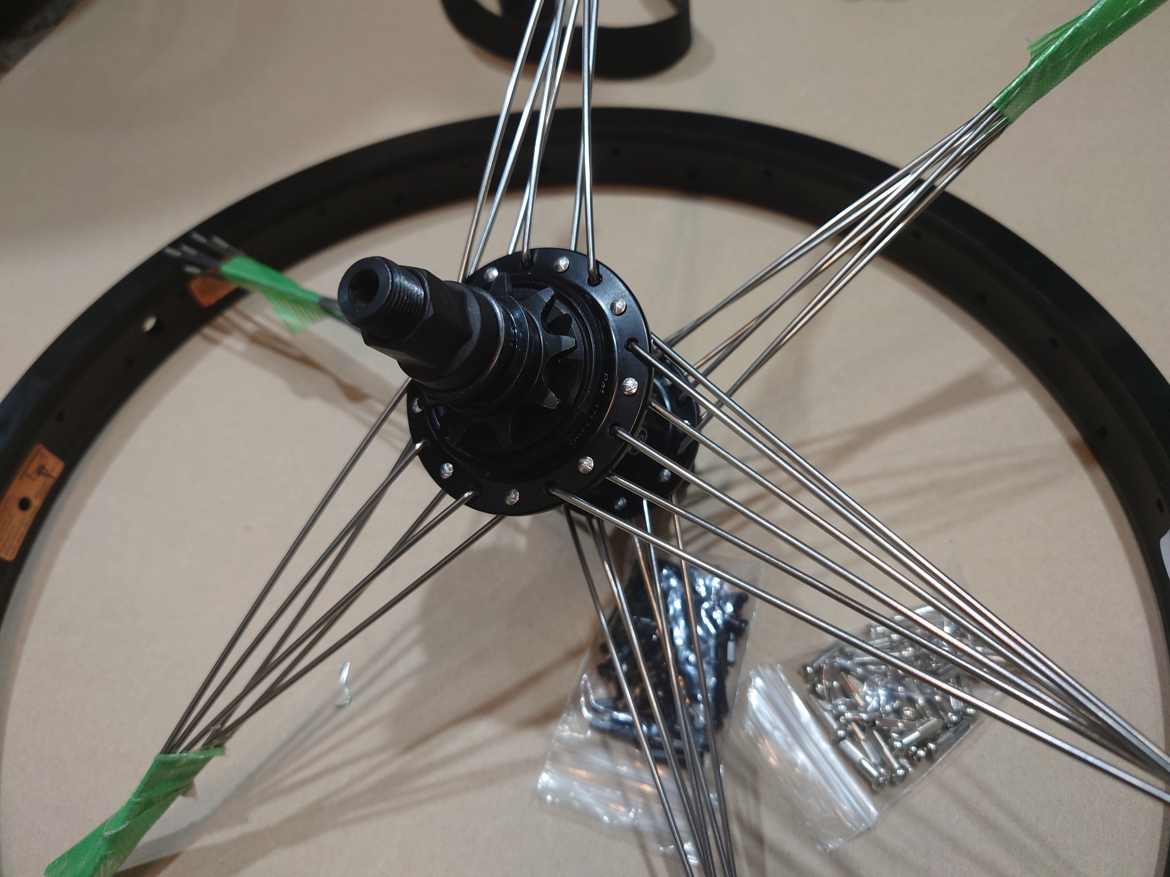BMXホイール コグ付き ※タイヤは要交換 61uw-DTjD9L._UF350,350_QL50_.jpg