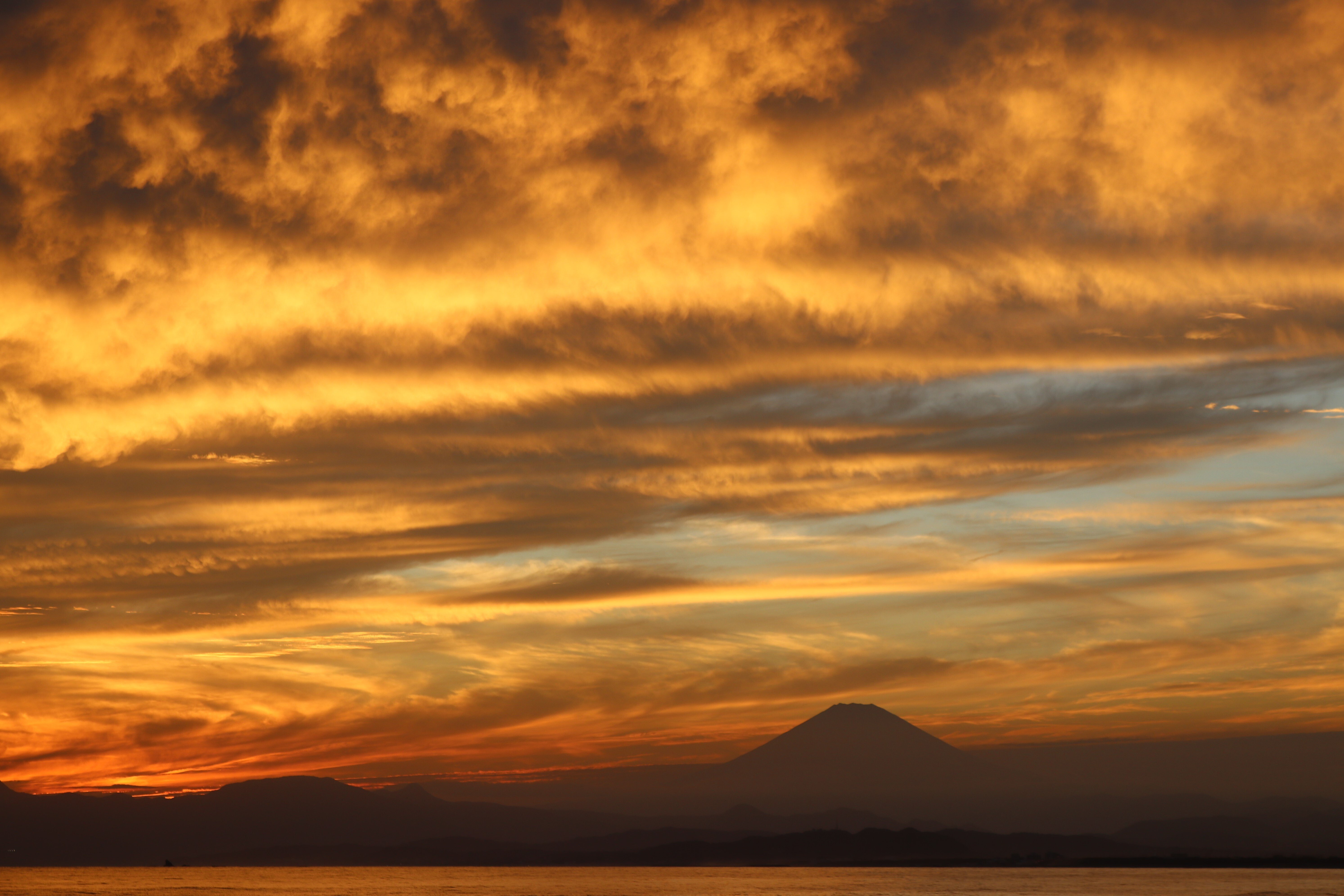 写真】快晴. その5[夕景]＠片瀬江ノ島,富士山シルエット｜Abbey