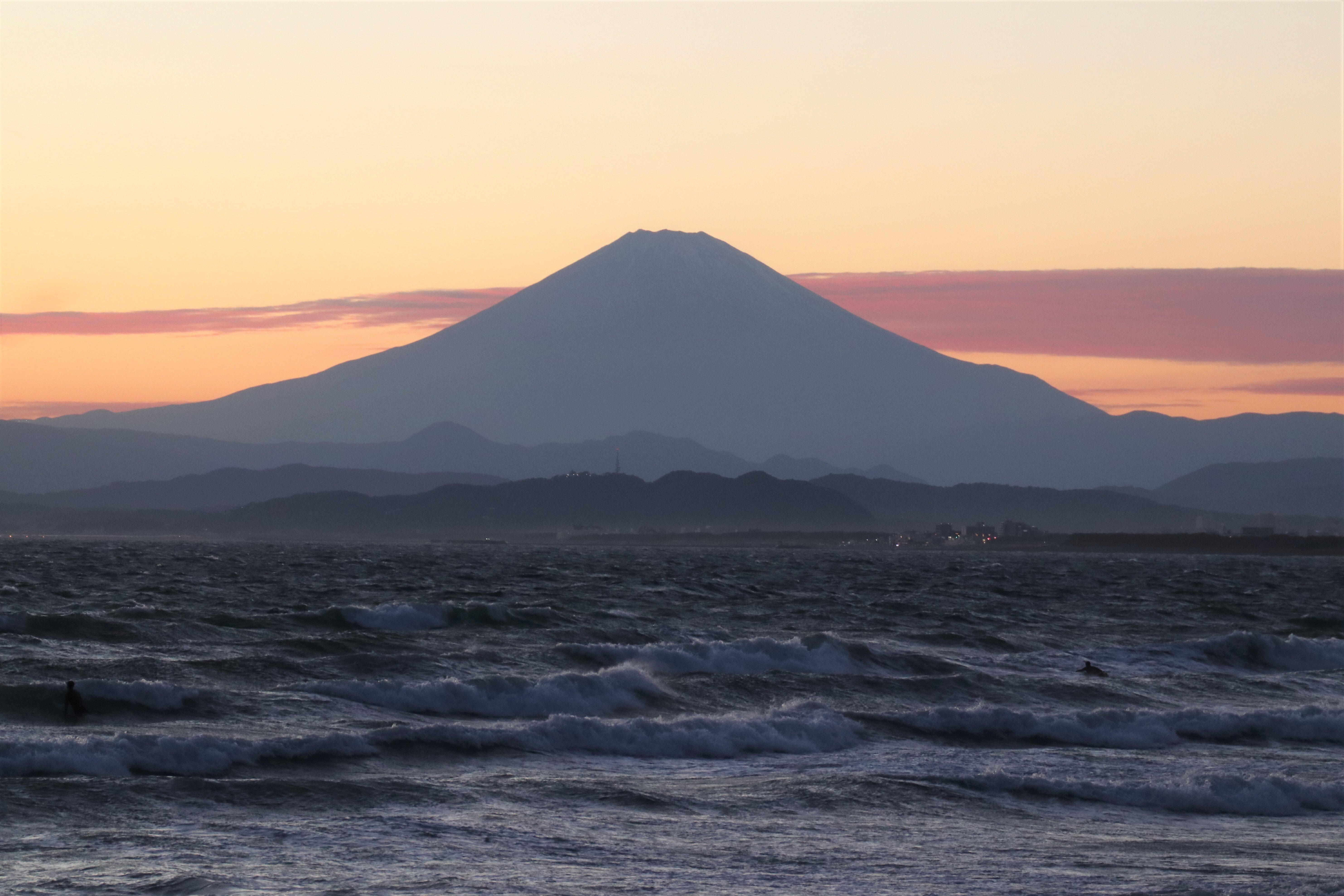 写真】快晴. その5[夕景]＠片瀬江ノ島,富士山シルエット｜Abbey -旅