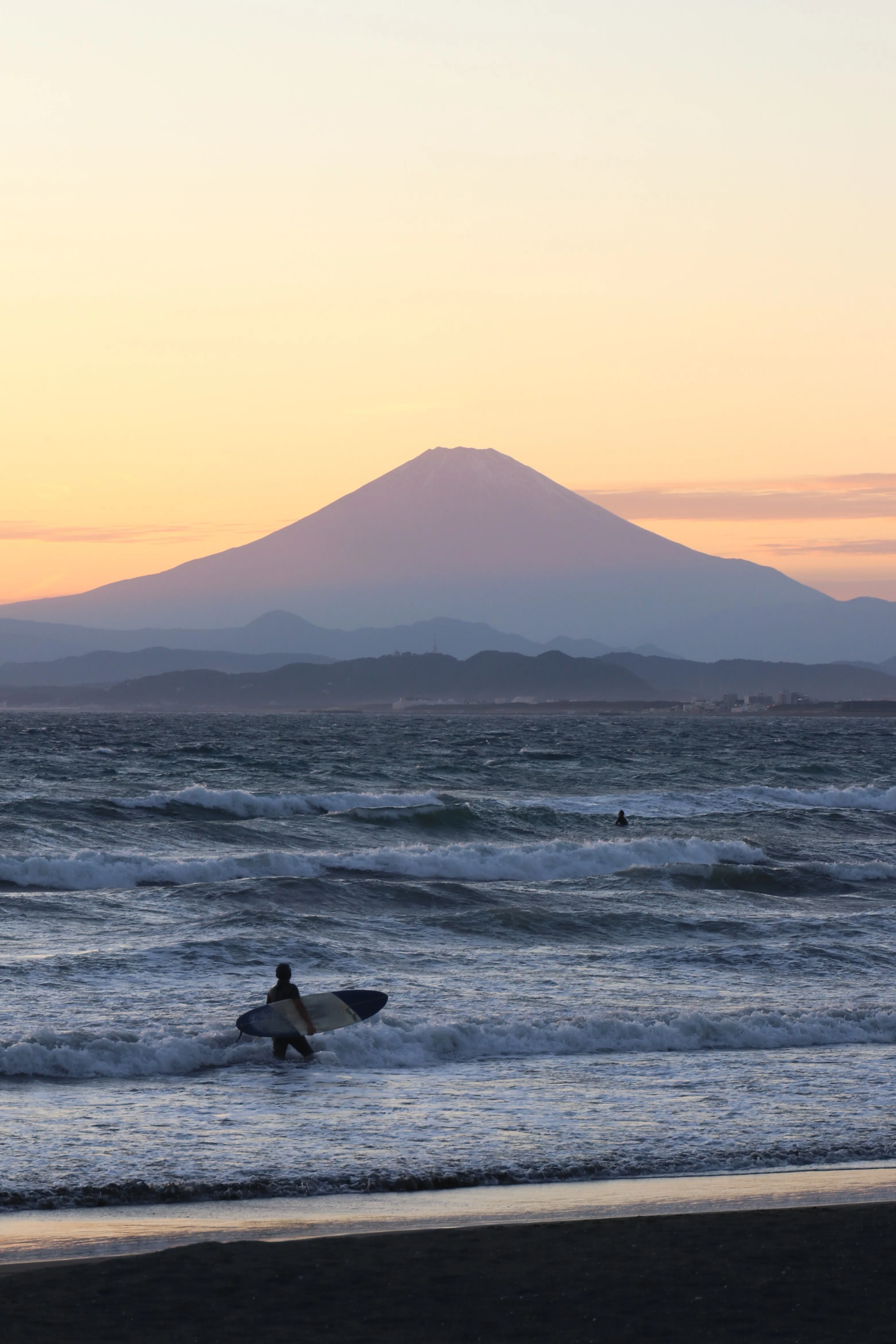 写真】快晴. その5[夕景]＠片瀬江ノ島,富士山シルエット｜Abbey -旅