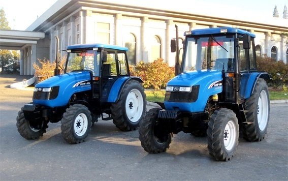 金星トラクター工場 チョンリマ-804｜DPRK CARS